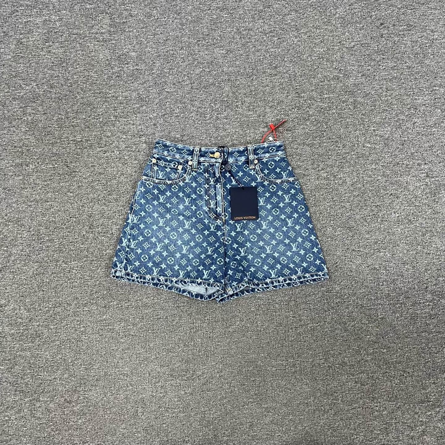 Louis Vuitton Louis Vuitton 25SS Monogram Denim Shorts Size 34" / US 12 / IT 48 - 1 Thumbnail