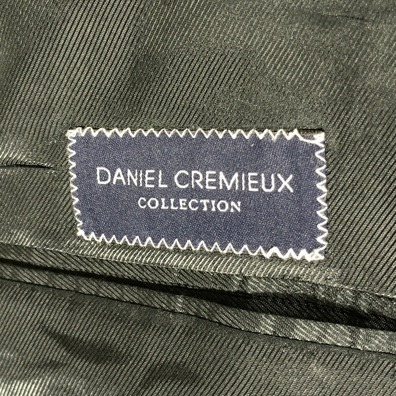 Daniel Cremieux Daniel Cremieux Size 44R Loro Piana Navy Pinstripe Blazer Size 44R - 4 Thumbnail