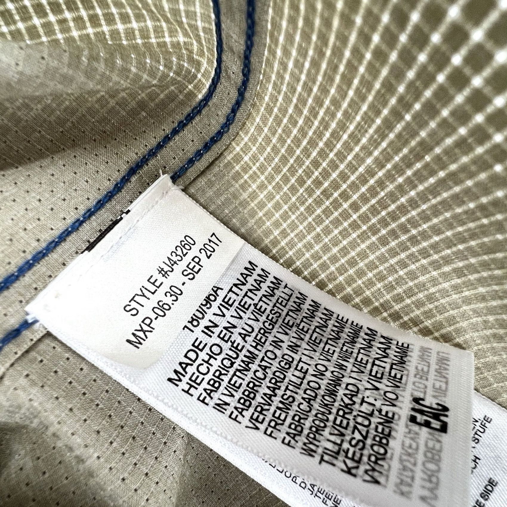 Marmot Marmot AirExchange Long-Sleeve Shirt Chinchilla Khaki Tan Men’s Large Size US L / EU 52-54 / 3 - 7 Thumbnail