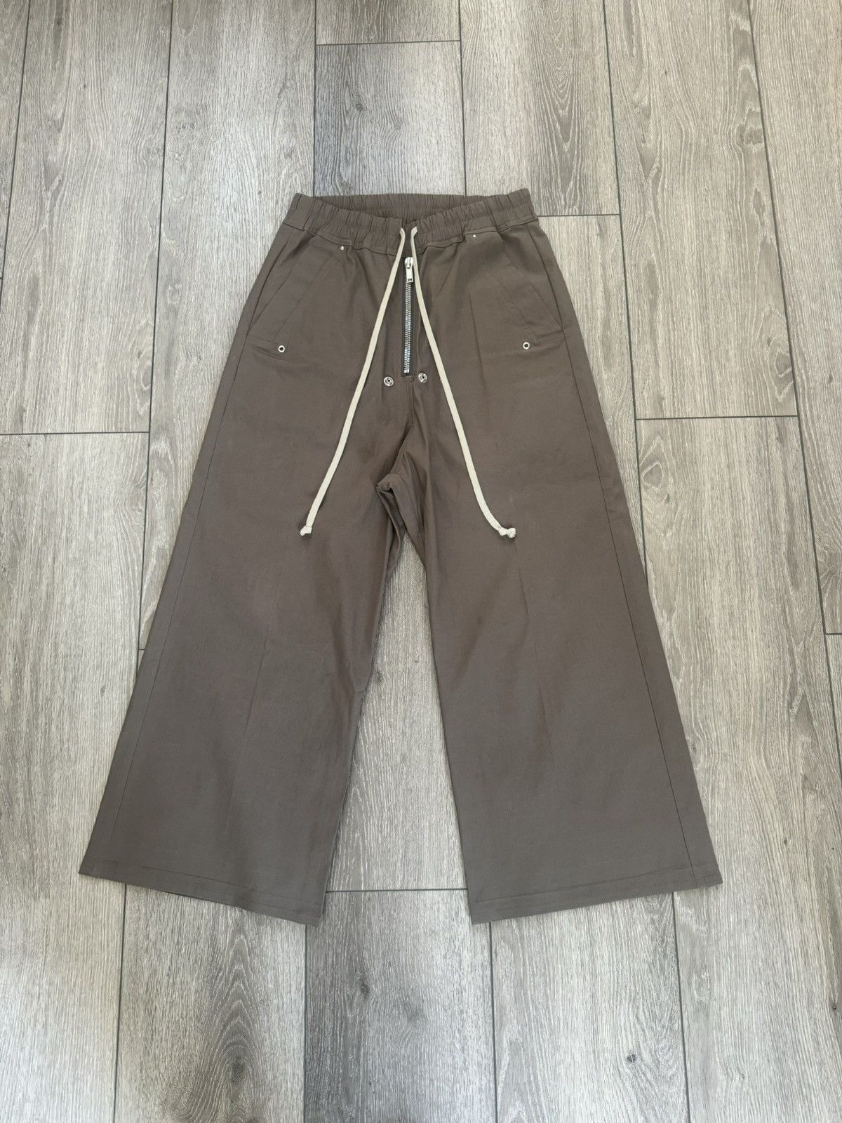 Rick Owens Rick Owen's strobe FW 22 dust wide leg Belal pants Size US 30 / EU 46 - 1 Thumbnail