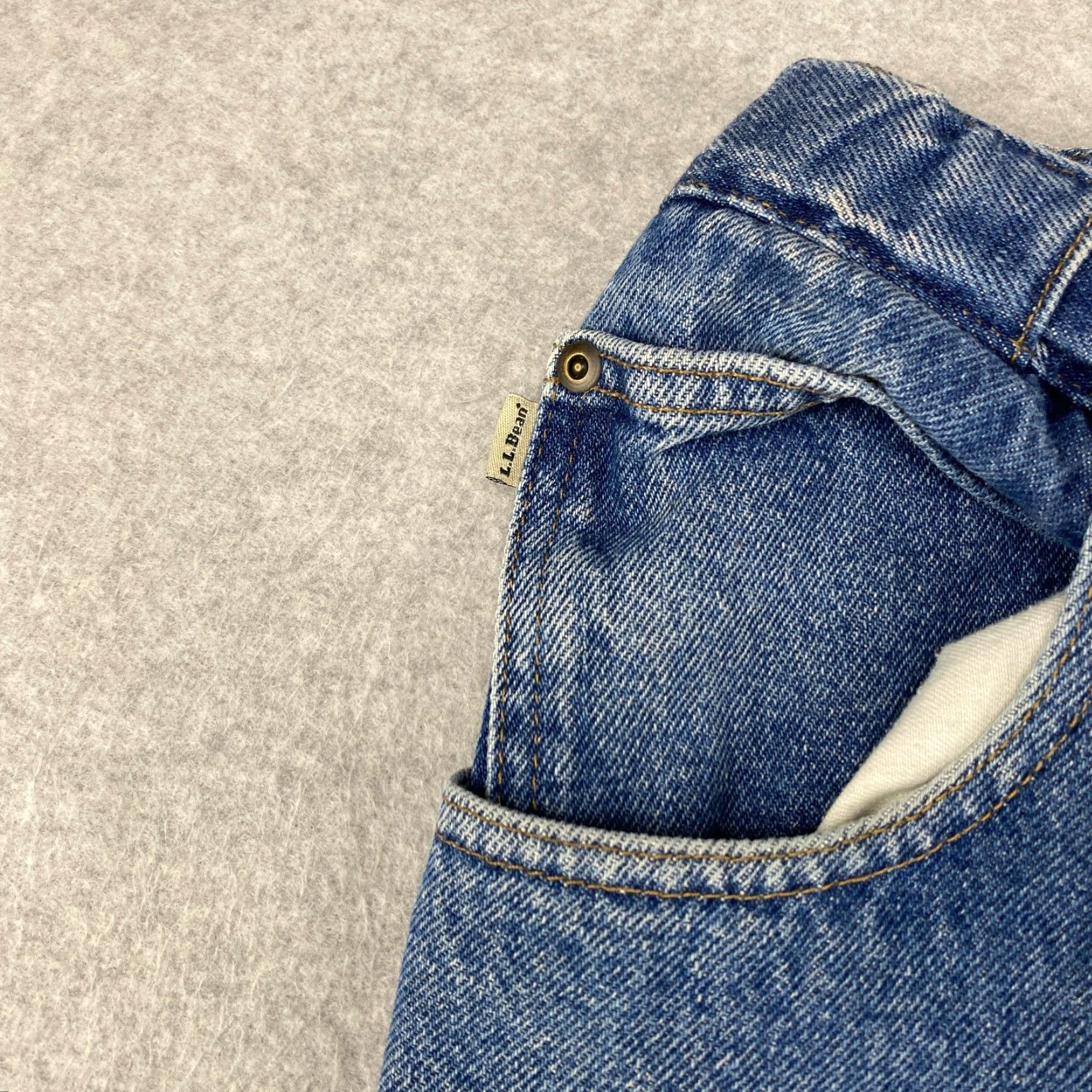 Vintage VINTAGE L.L. Bean Jeans Mens 38 Blue Wide Leg Pocket Zip Stretch Waist Denim 5-Pocket Mens Jeans Size US 38 / EU 54 - 4 Thumbnail