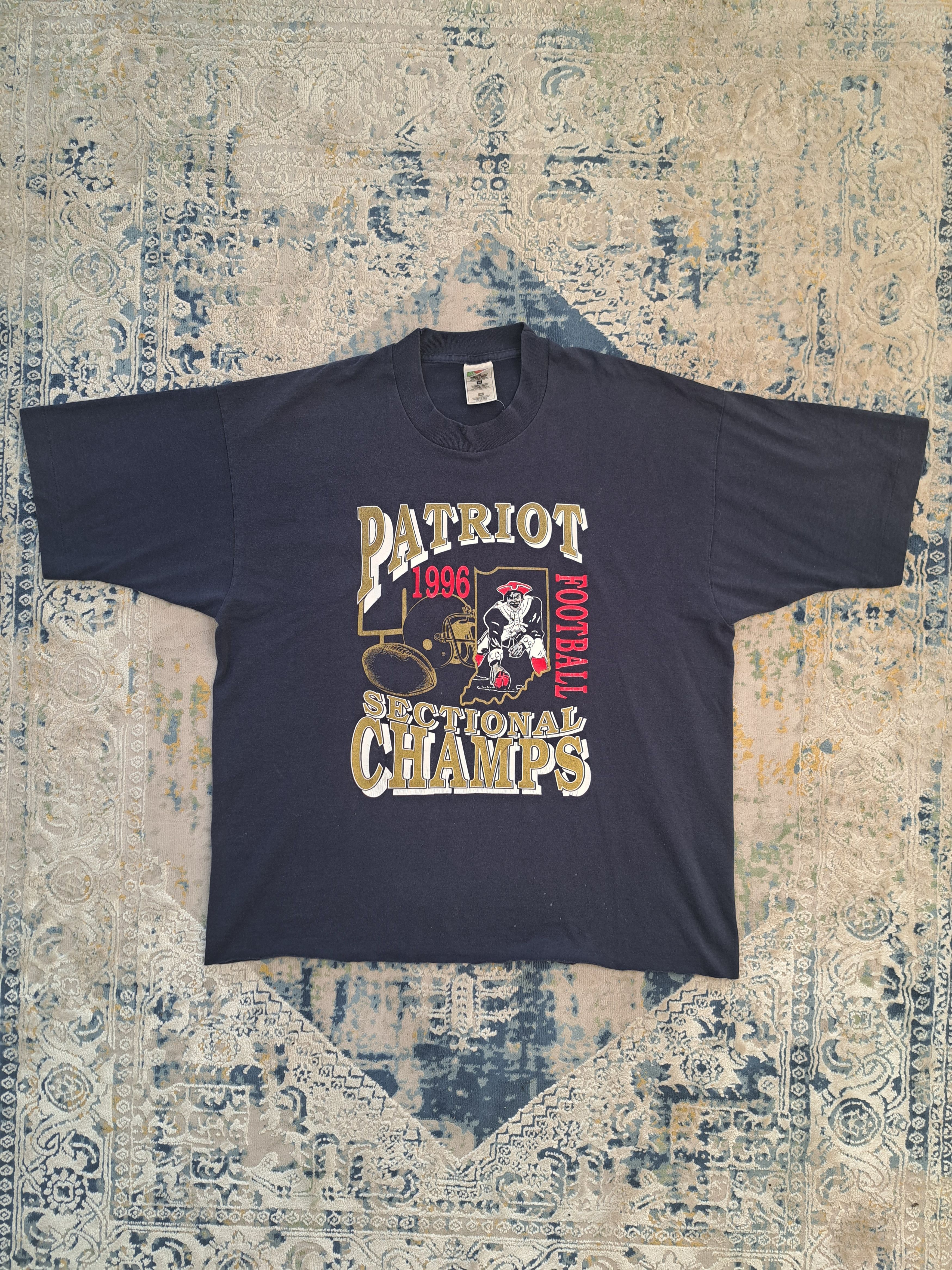 Vintage Vintage 90s 1996 Patriot Football NFL Tee Single Stitch Size US L / EU 52-54 / 3 - 1 Thumbnail