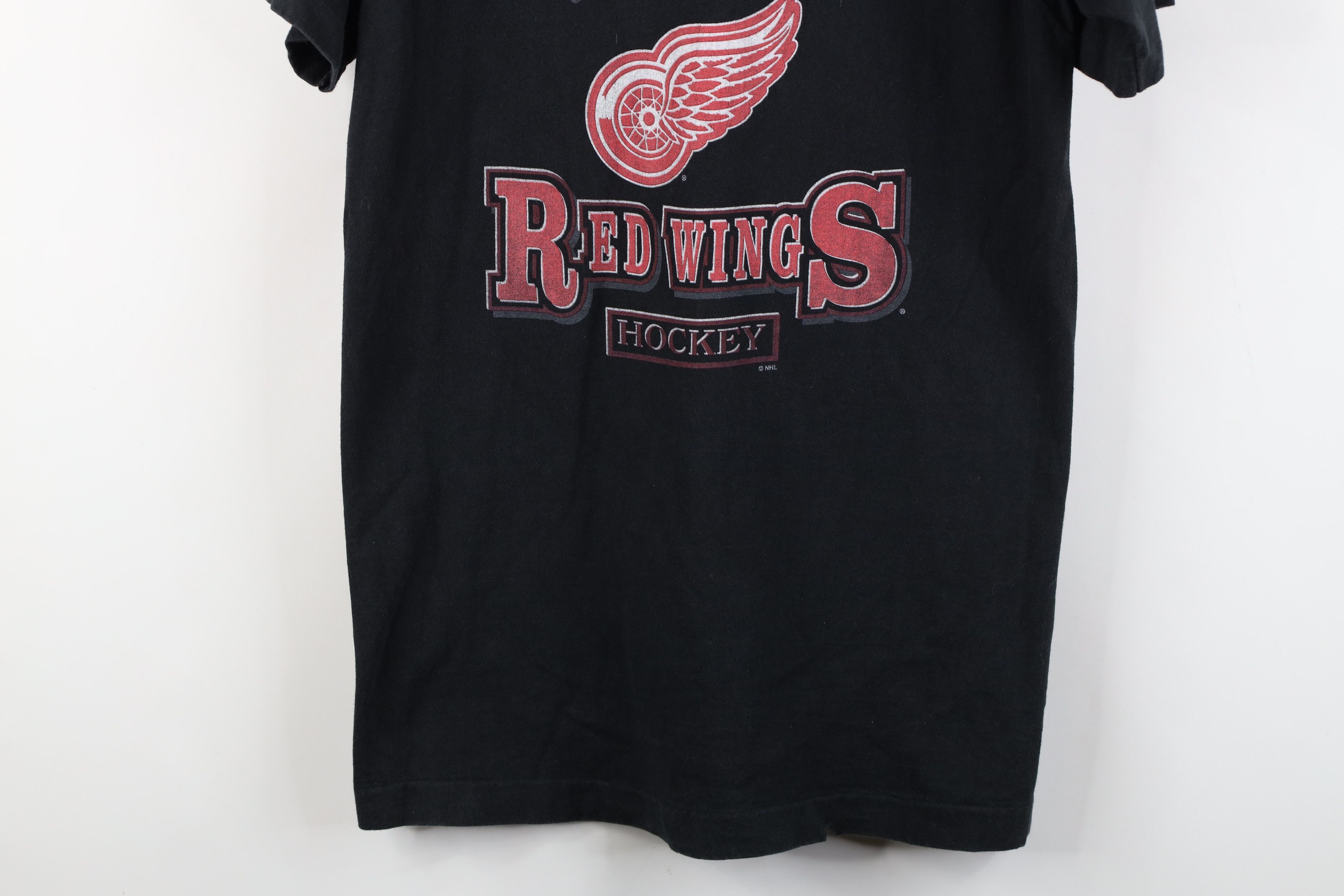 Vintage Vintage 90s Red Wings Hockey Short Sleeve T-Shirt USA Size US S / EU 44-46 / 1 - 3 Thumbnail