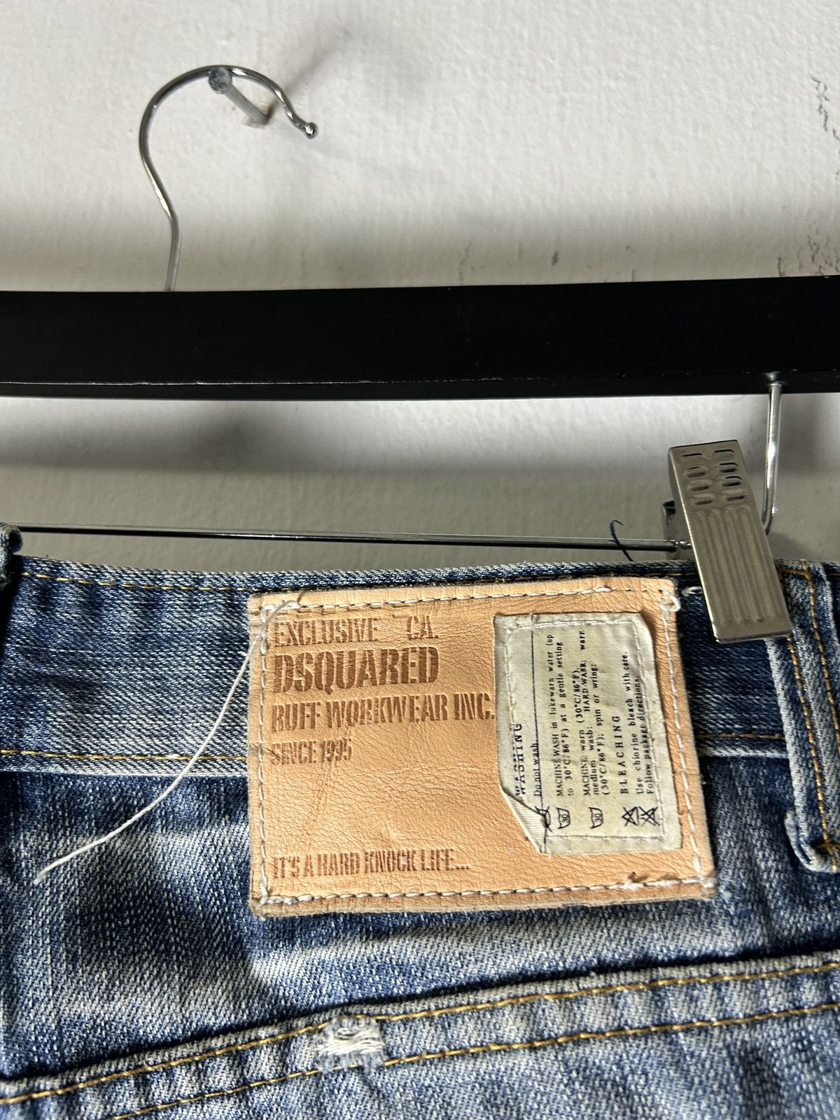 Dsquared2 Dsquared2 stonewash distressed jeans Size US 33 - 10 Thumbnail