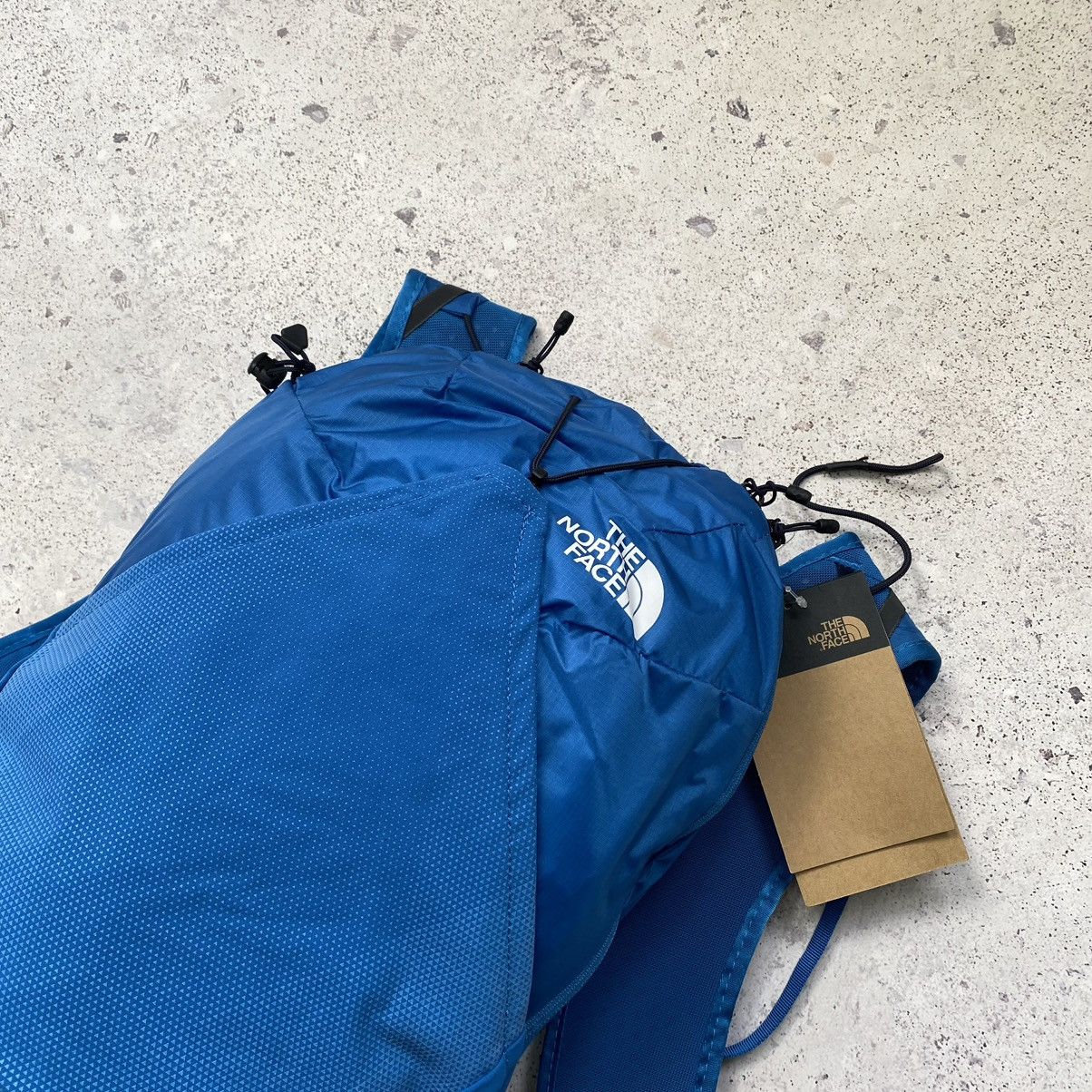 The North Face The North Face Chimera 24L Hiking Backpack Dyno Cinch System Size ONE SIZE - 8 Thumbnail