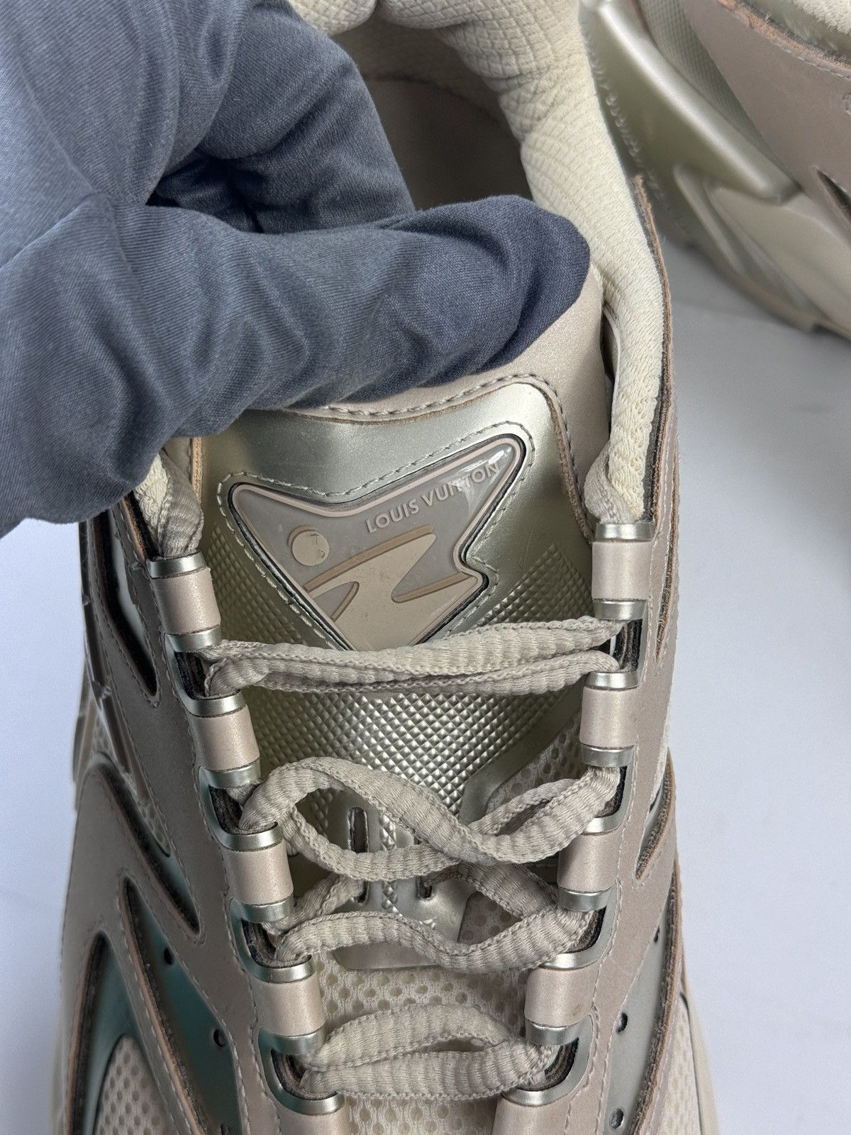 Louis Vuitton LV RUNNING TATIC SNEAKERS Size US 11 / EU 44 - 7 Thumbnail