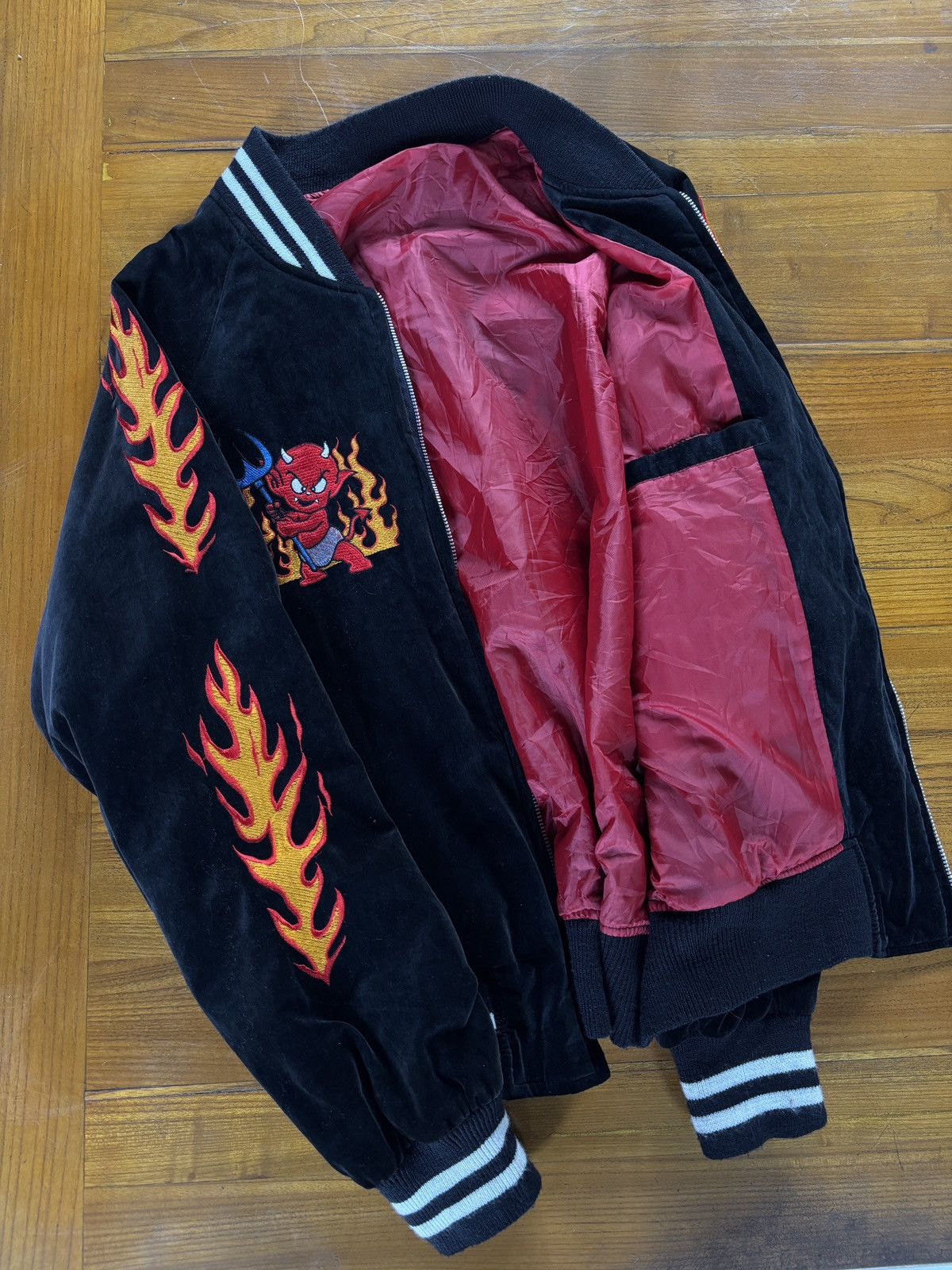 Japanese Brand × Vintage Vintage rare 80s great red hot power of devils sukajan jkt Size US M / EU 48-50 / 2 - 9 Thumbnail