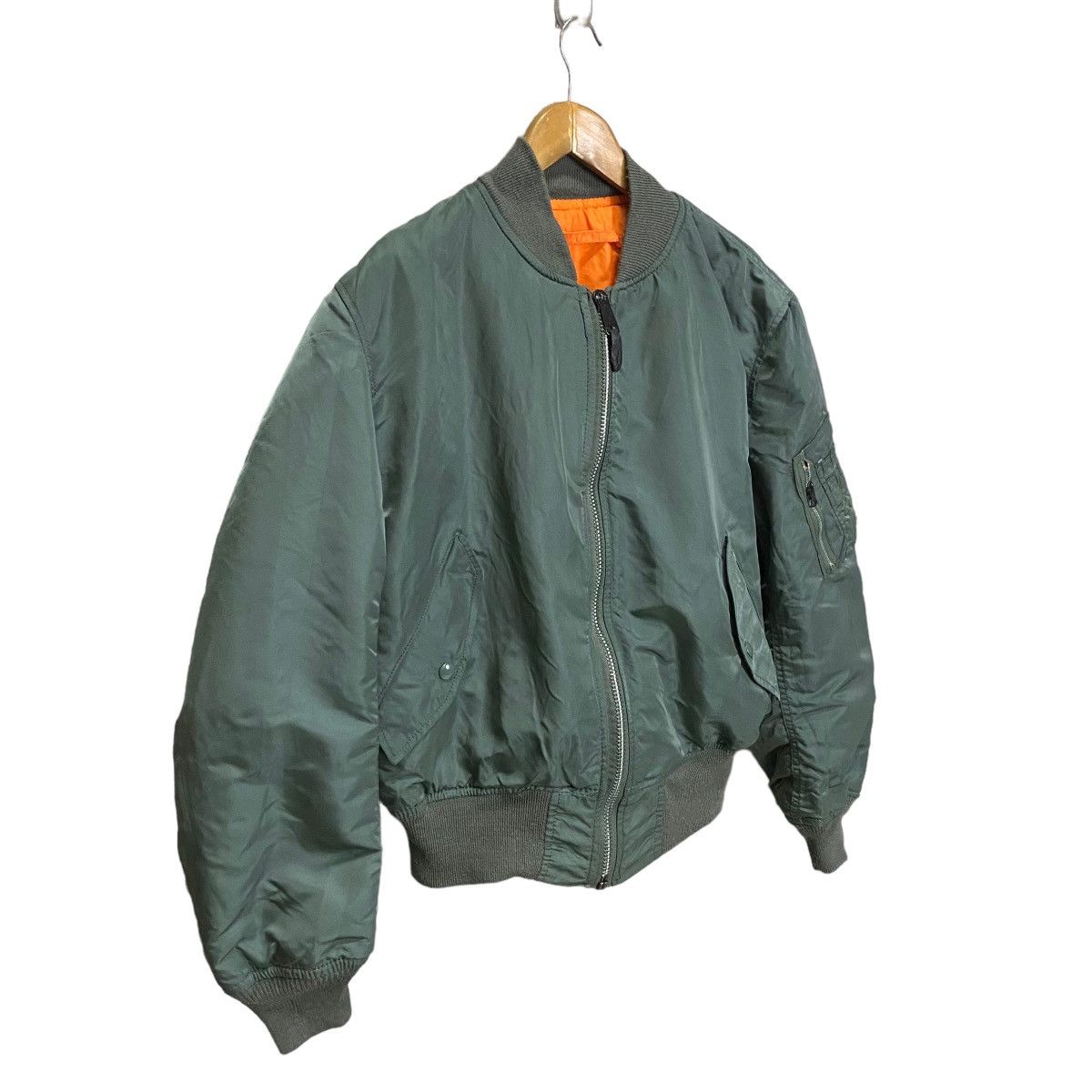 Alpha Industries Alpha Industries reversable bomber jacket Size US L / EU 52-54 / 3 - 3 Thumbnail