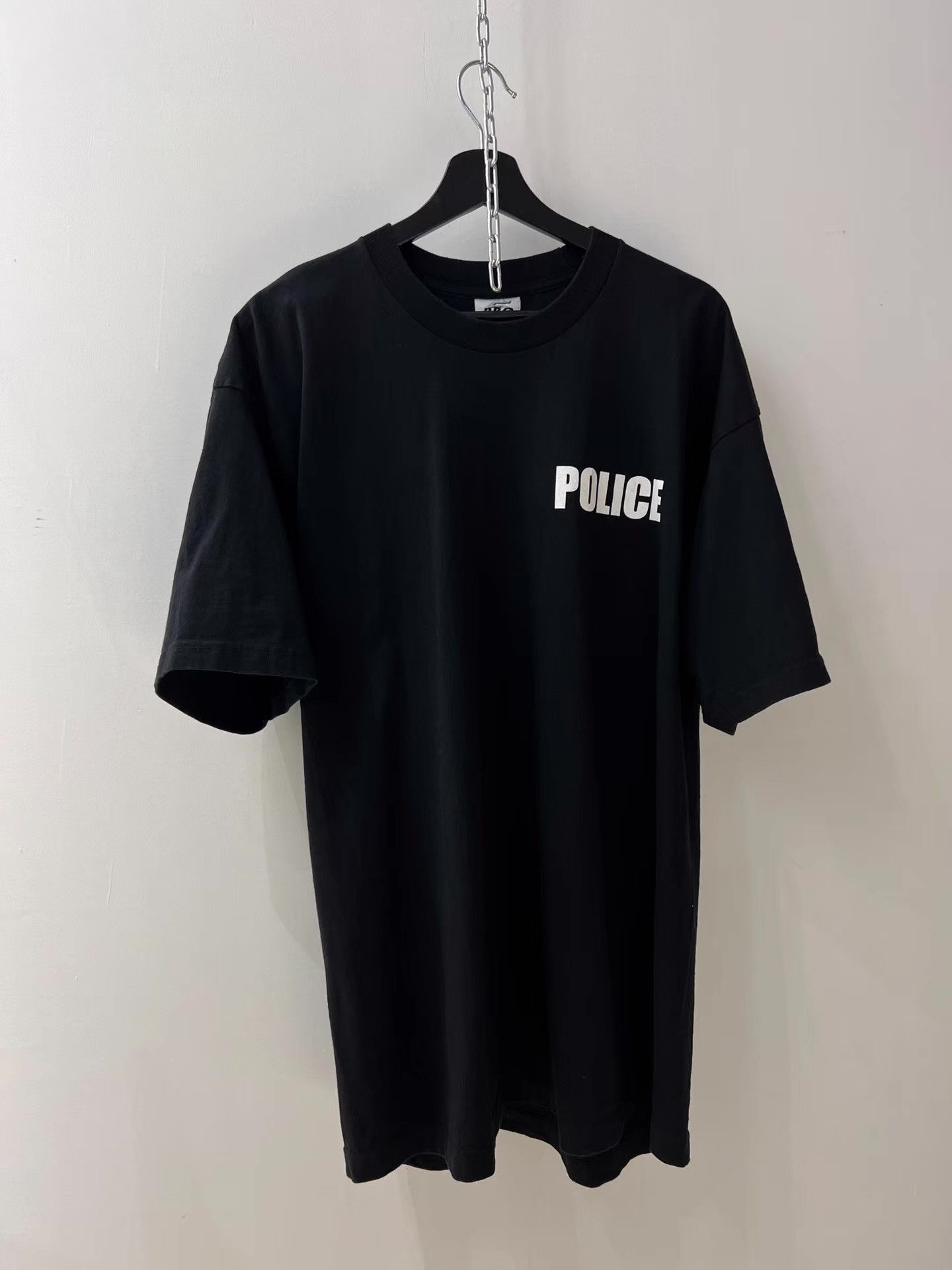 Vintage Vintage Kanye West Style Police Short Sleeve T-shirt Q13 Size US XXL / EU 58 / 5 - 1 Thumbnail