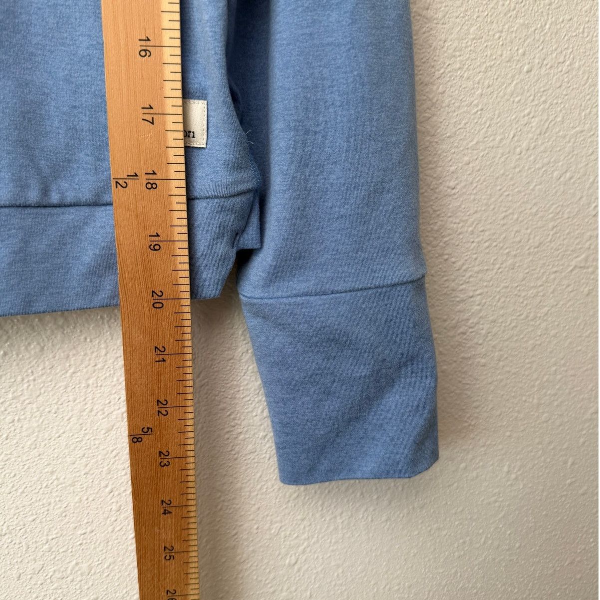 Vuori Vuori Blue Hooded Crop Sweater XS Light Long Sleeve Pullover Size XS / US 0-2 / IT 36-38 - 14 Thumbnail