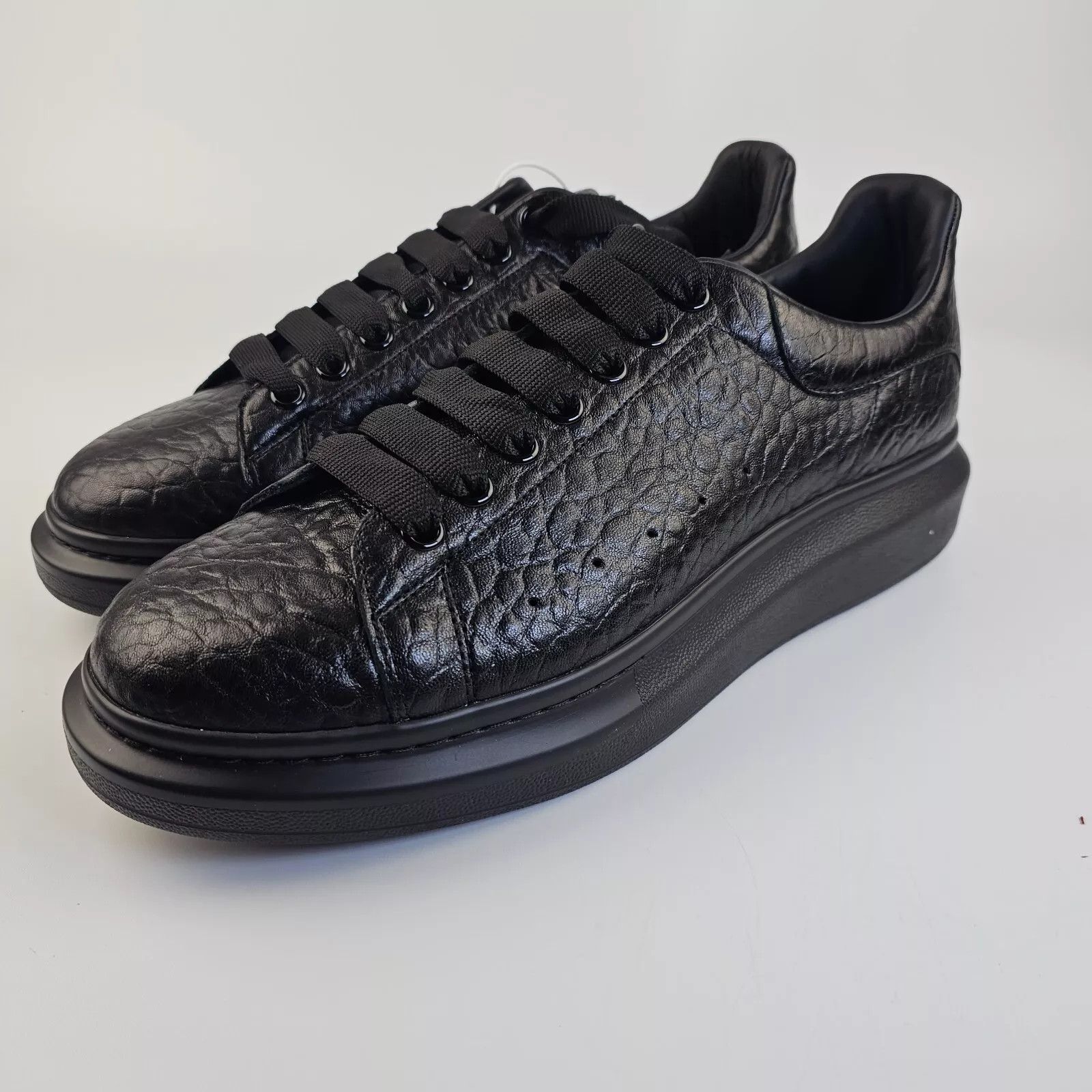 Alexander McQueen ALEXANDER MCQUEEN Oversized Men's Black Sneakers New Size US 5 / EU 37 - 1 Thumbnail