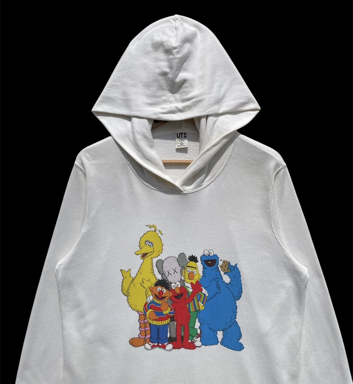 Kaws 🔥Accept Binding Offer🔥 Kaws x Sesame Street Hoodie Size US L / EU 52-54 / 3 - 2 Thumbnail