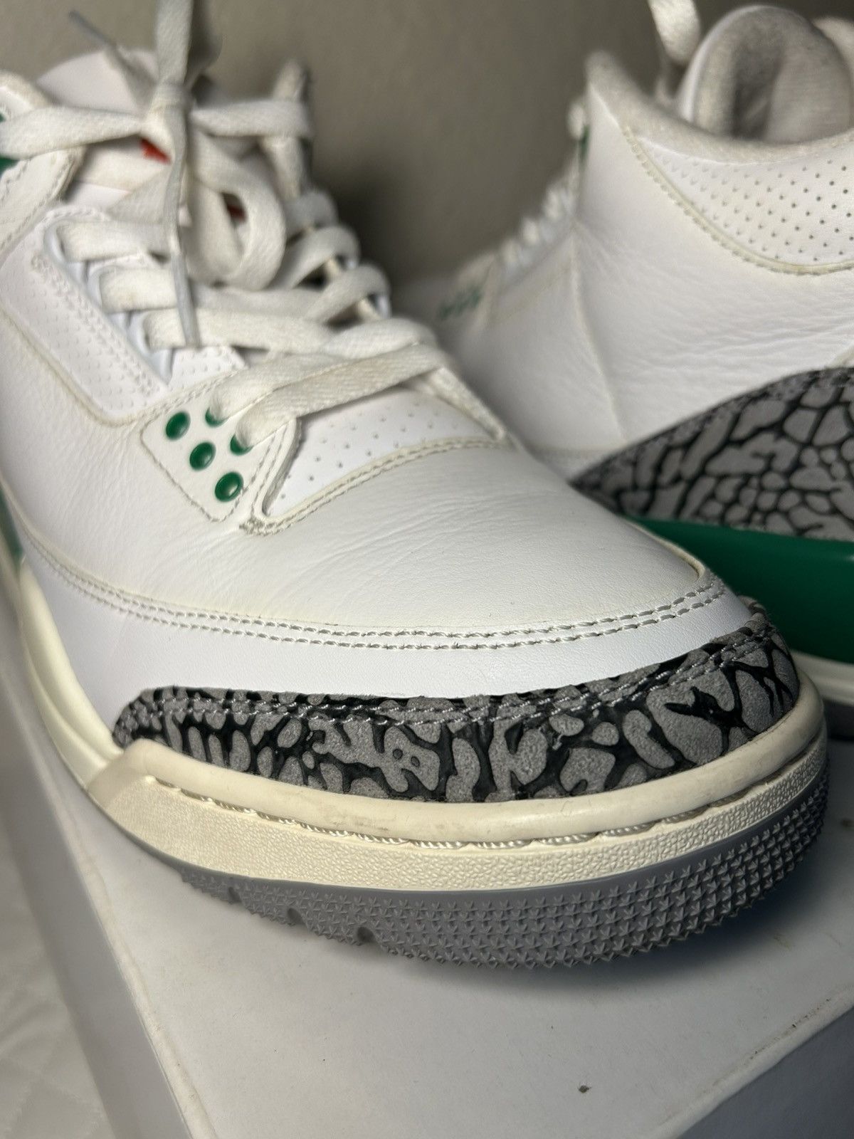Jordan Brand Air jordan 3 retro (lucky green) Size US 8.5 / EU 41-42 - 5 Thumbnail