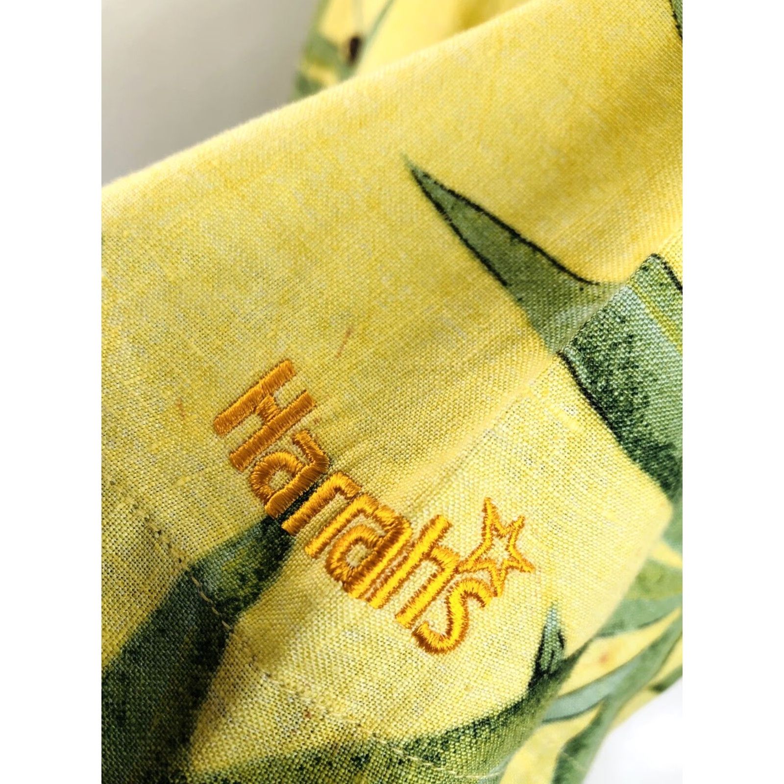Tommy Bahama Tommy Bahama Parrots Hawaiian Linen Md Shirt - Embroidered Button-Up, Short Sleeve, Yellow, Men, M Size US M / EU 48-50 / 2 - 4 Thumbnail