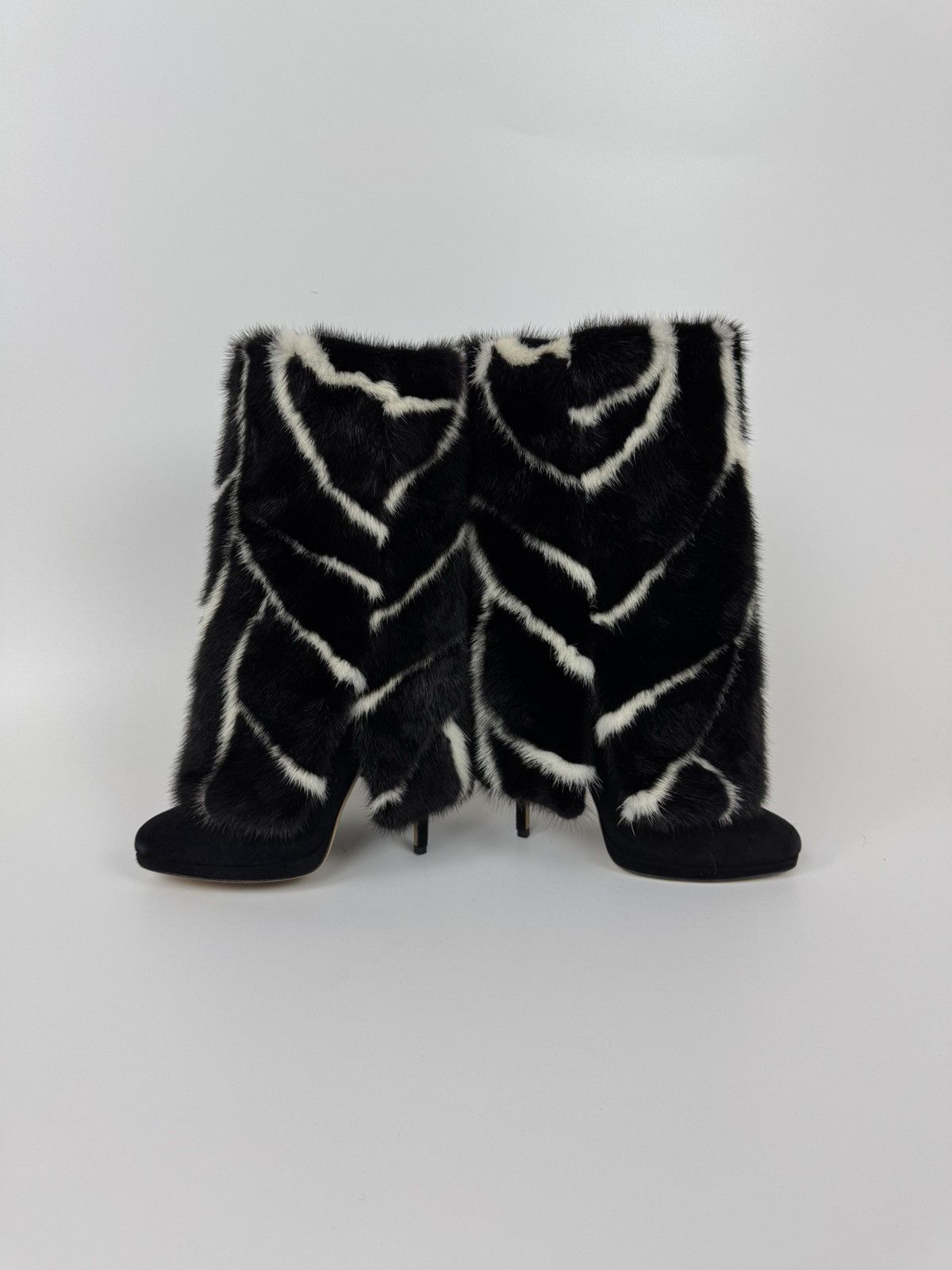 Casedei CASADEI Grey Fur Mid Calf Boots Stiletto Heels Avant Garde Size US 10 / IT 40 - 2 Thumbnail
