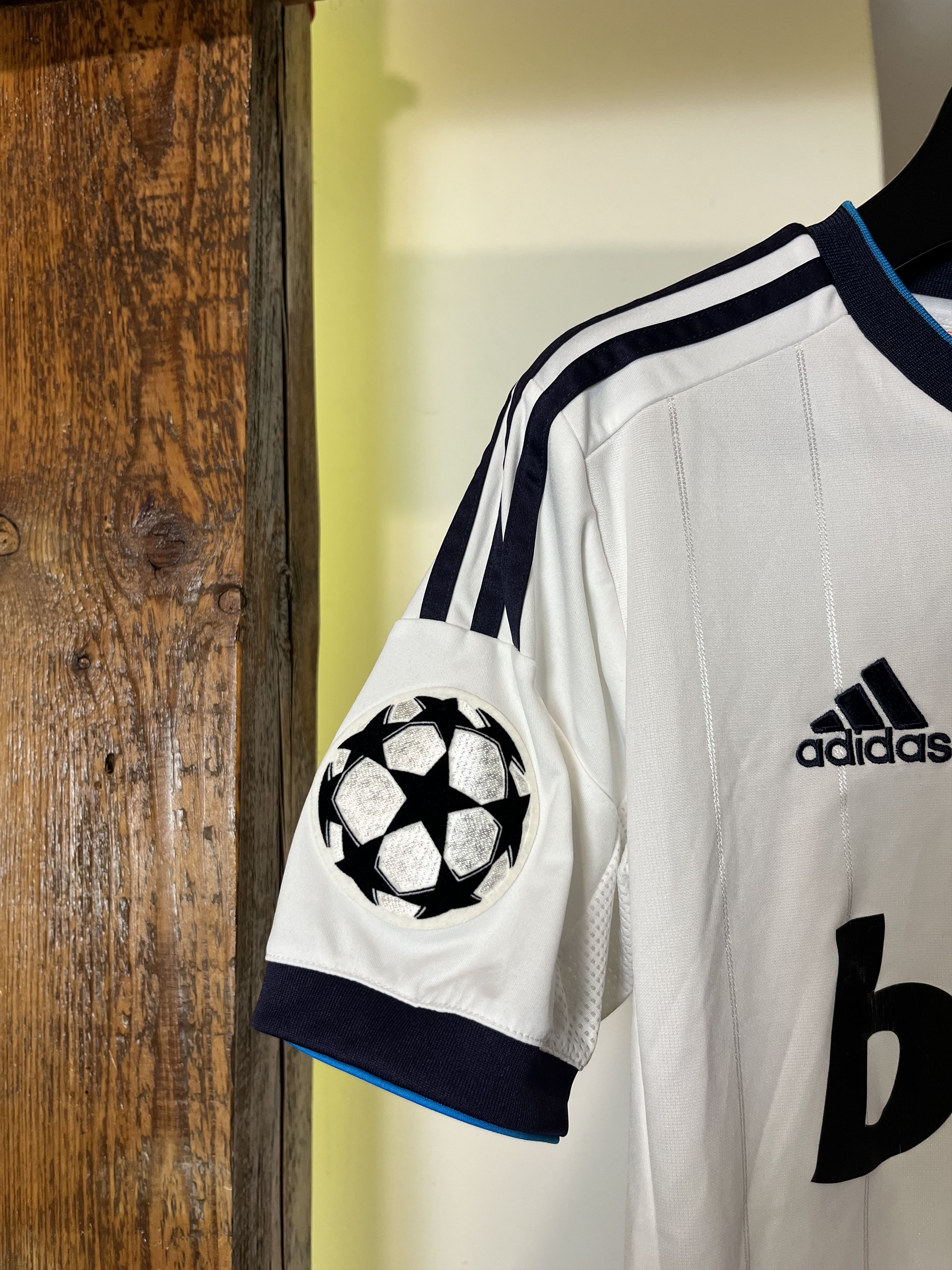 Adidas Adidas Real Madrid 2012-13 Home Soccer Kit Size US S / EU 44-46 / 1 - 3 Thumbnail