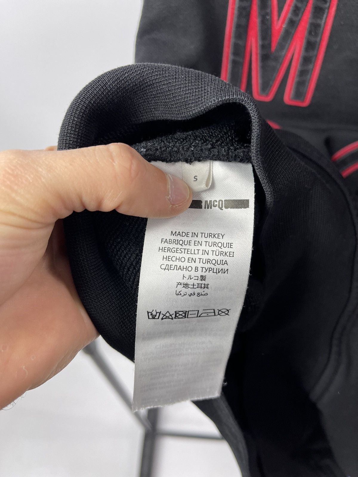 Alexander McQueen Alexander McQueen MCQ hoodie Big Logo Vintage Size S Black Size US S / EU 44-46 / 1 - 4 Thumbnail