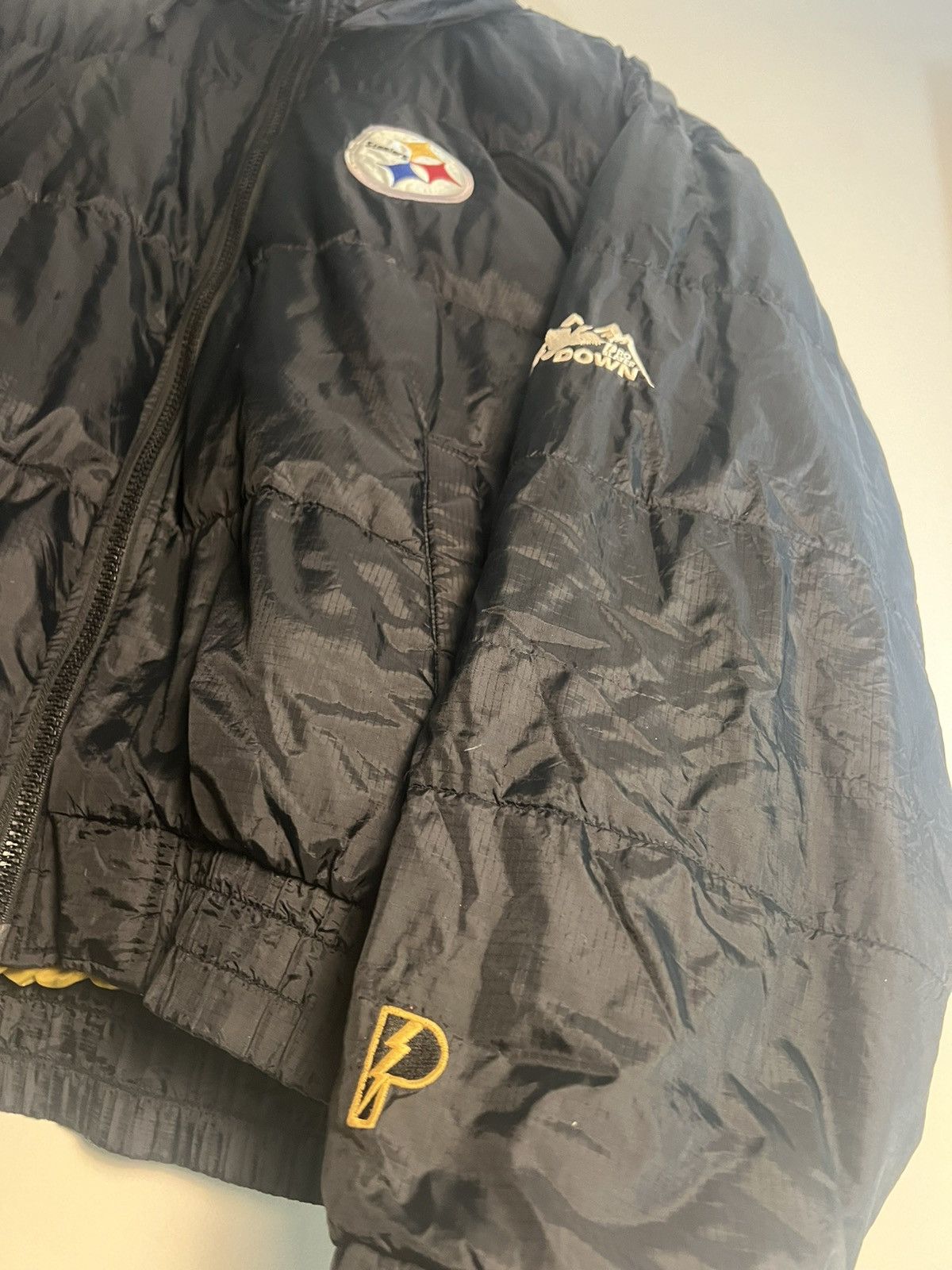 NFL × Pro Player 90s 🔥Steelers🔥 Pro Player puffer jacket Size US L / EU 52-54 / 3 - 7 Thumbnail