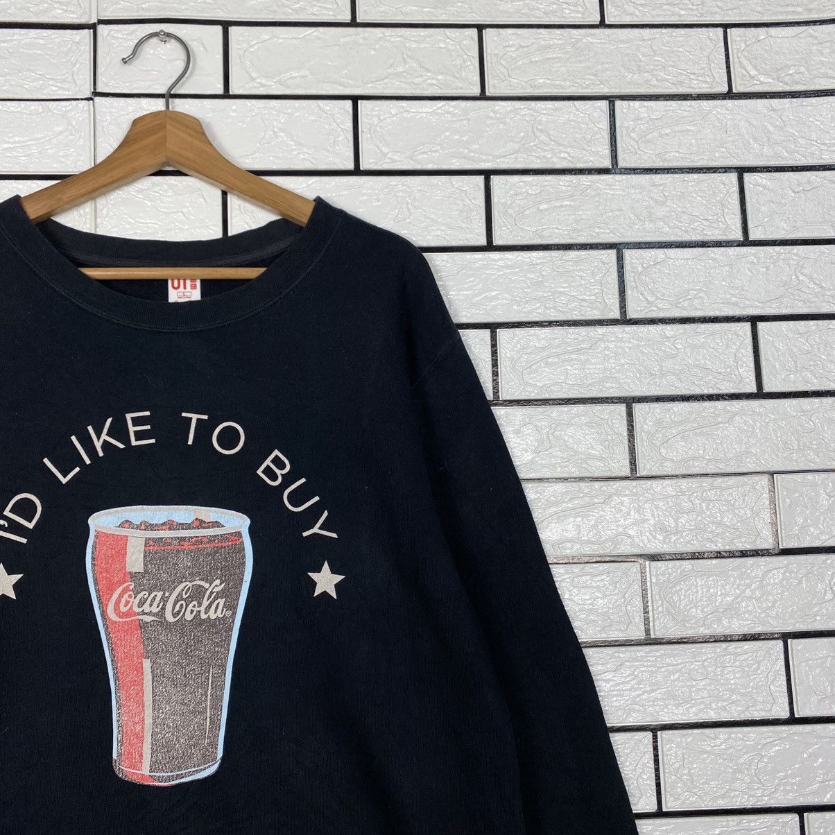 Japanese Brand Vintage Sweatshirt UT X Coca Cola Big Logo Size US L / EU 52-54 / 3 - 7 Thumbnail
