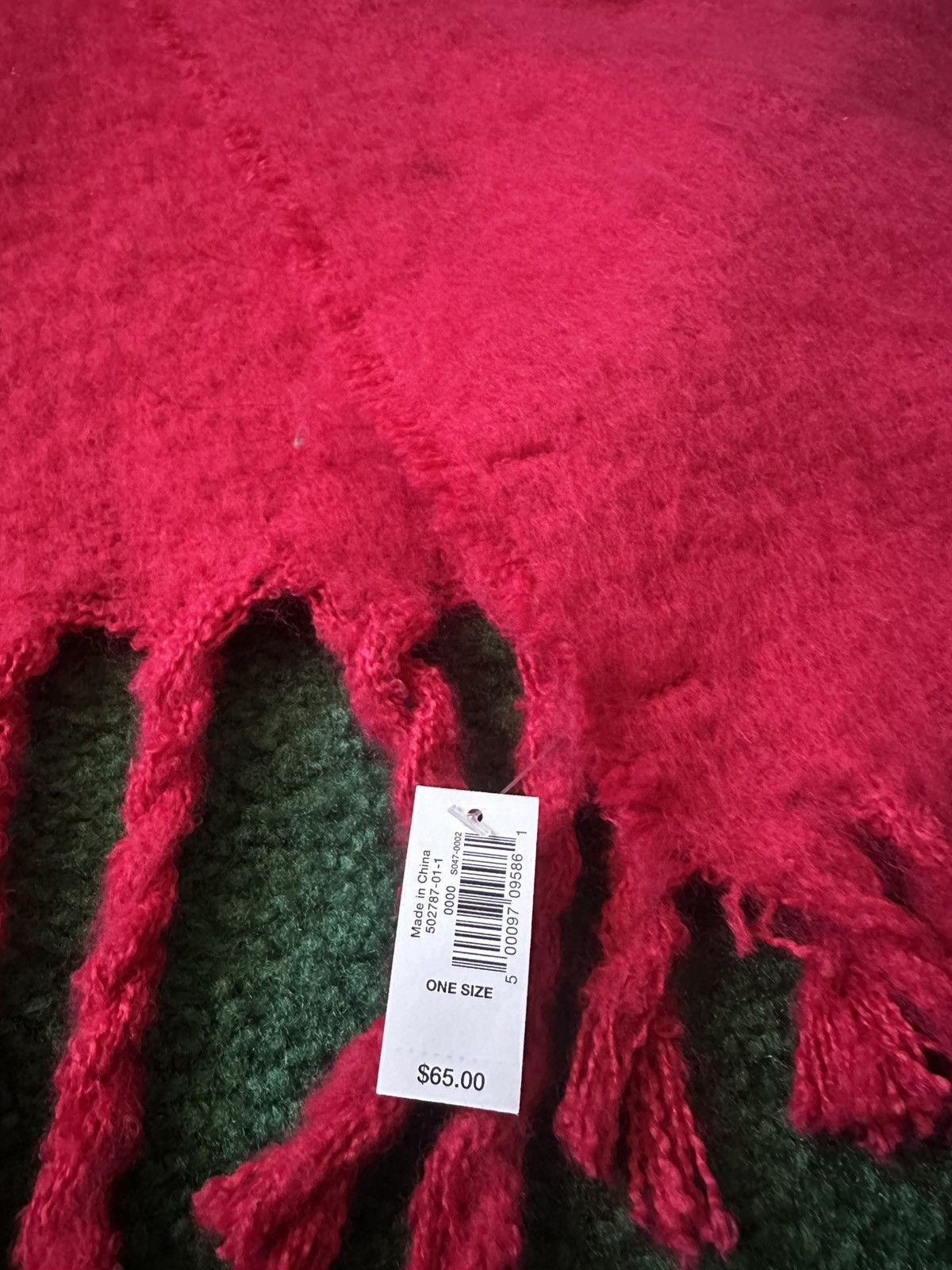 Banana Republic Banana Republic Boucle Pink Scarf Size ONE SIZE - 2 Thumbnail
