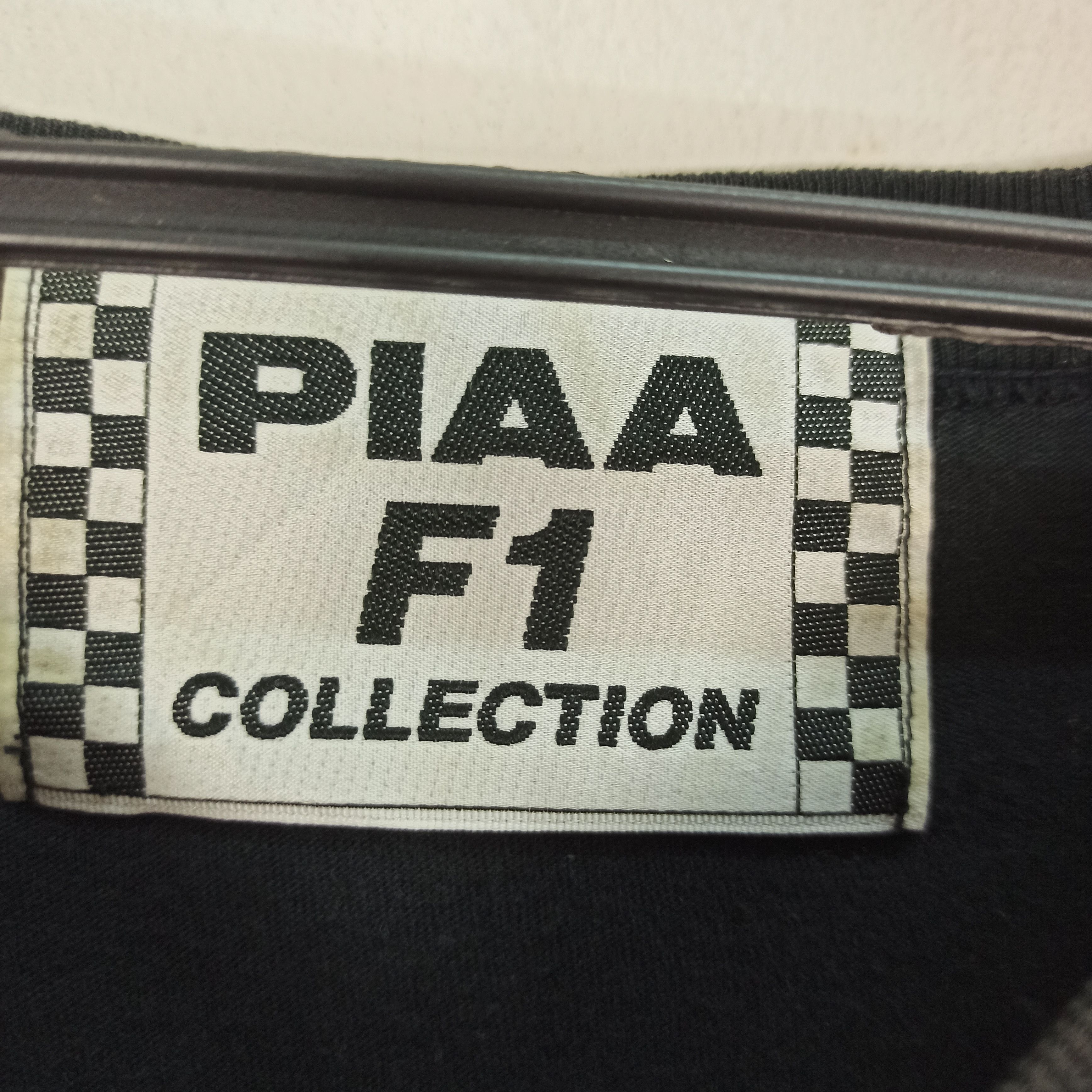 Formula 1 Vintage PIAA F1 Motor Sports Tshirt/Ferrari/McLaren Size US XL / EU 56 / 4 - 7 Thumbnail