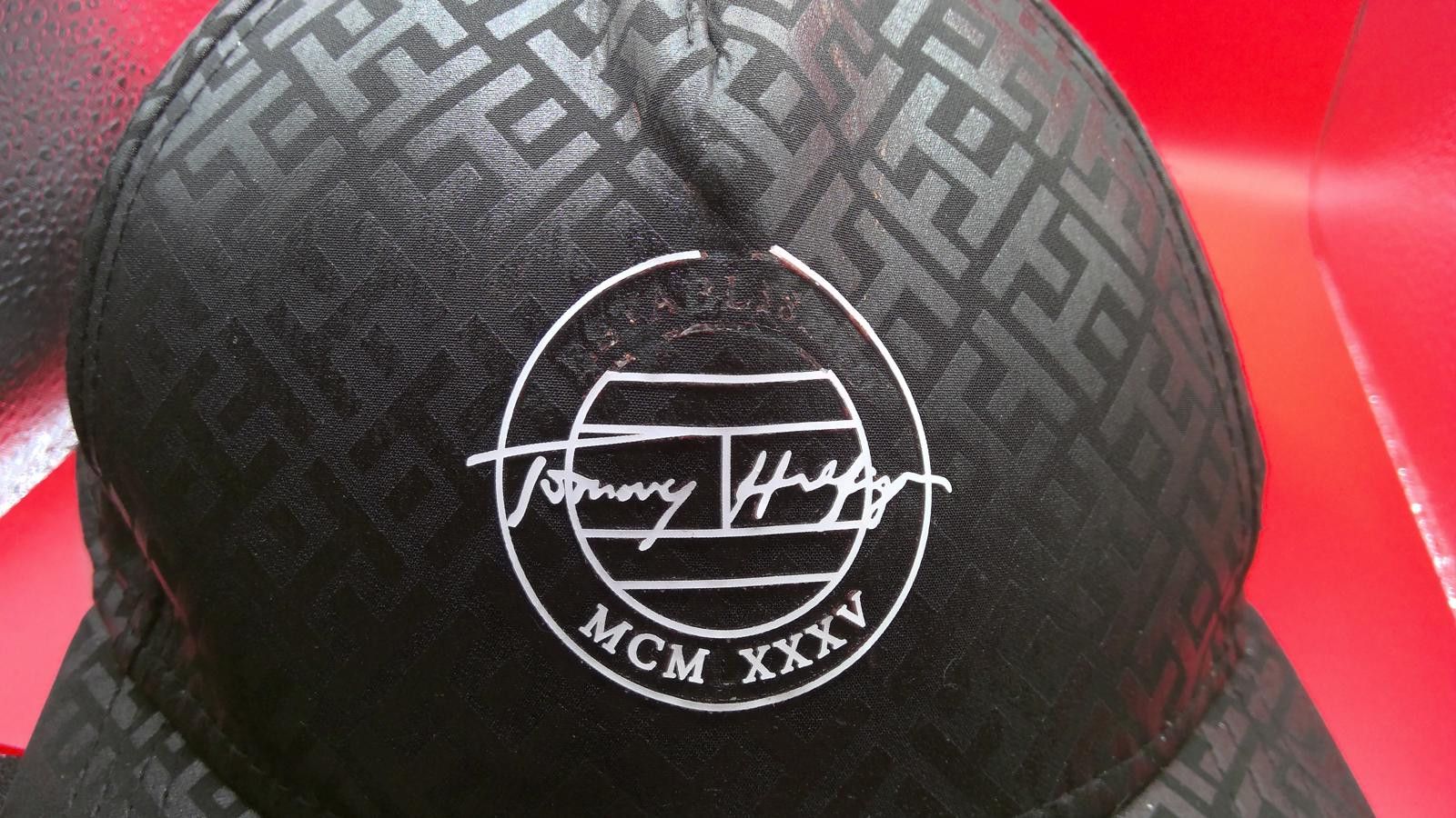 Tommy Hilfiger Tommy Hilfiger Black Logo Baseball Cap Size ONE SIZE - 2 Thumbnail