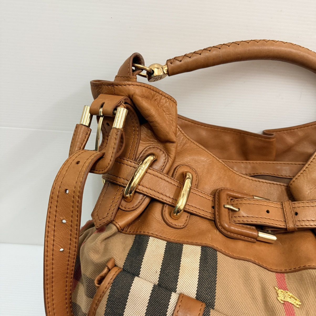 Burberry Burberry Novacheck Canvas Large Shoulder Bag Size ONE SIZE - 5 Thumbnail