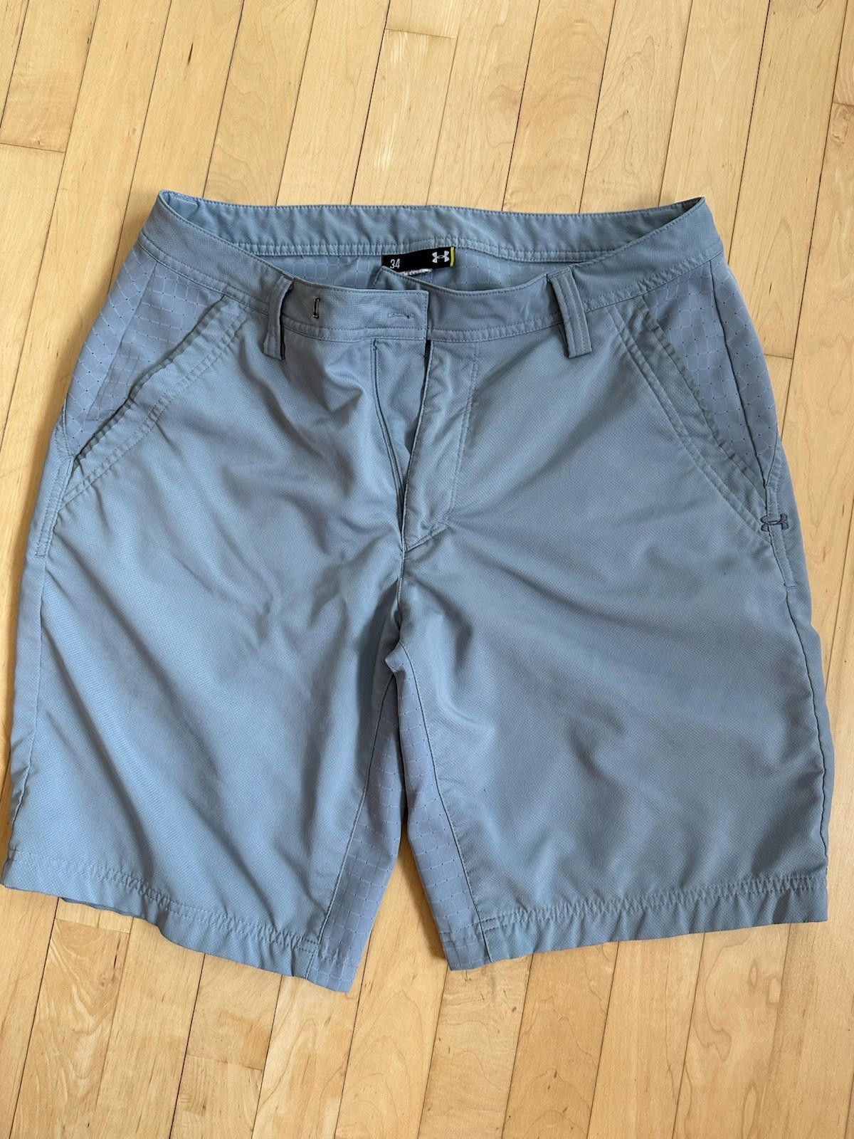 Under Armour Under Armour Shorts Mens 34 Gray Golf Loose Heatgear Size US 34 / EU 50 - 1 Thumbnail
