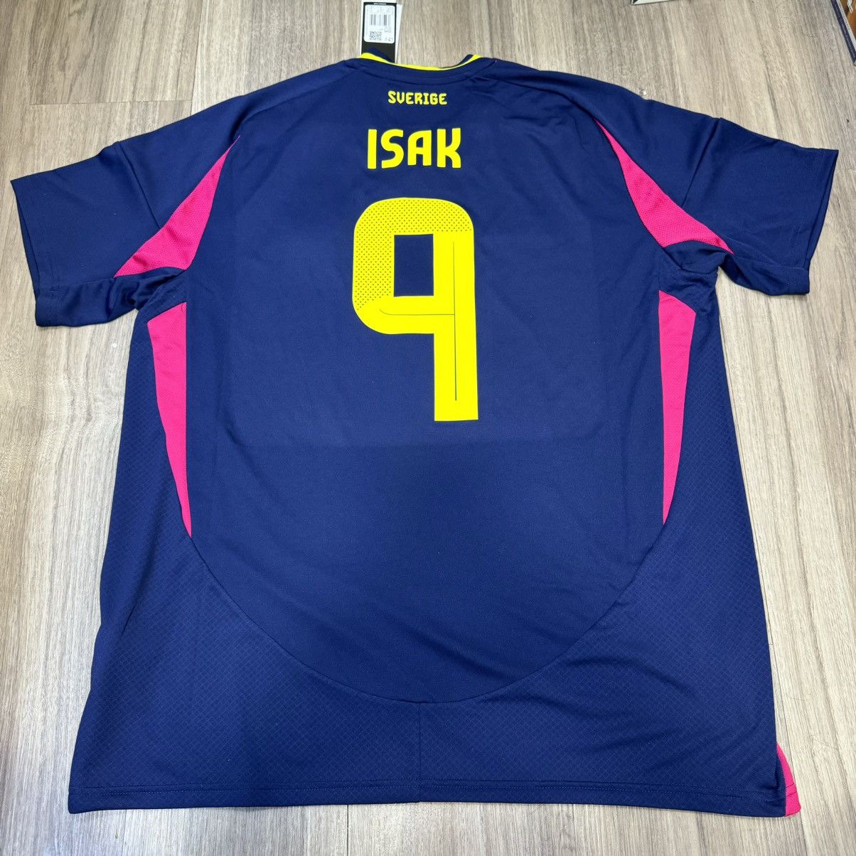 Adidas Sweden 24/25 away shirt #9 Isak (Bnwt) Size US XL / EU 56 / 4 - 2 Thumbnail