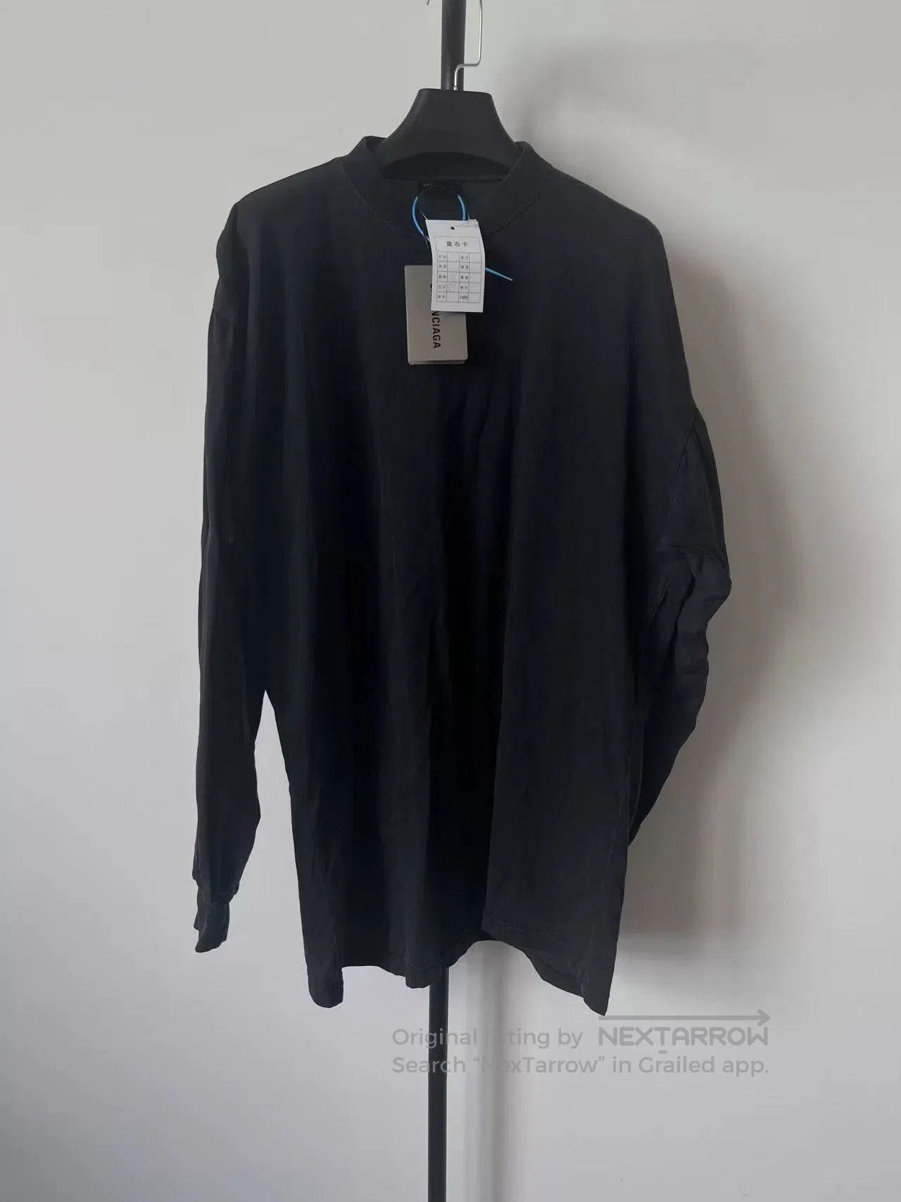 Balenciaga Balenciaga Men's Logo Print Long-Sleeve T-Shirt. Size US S / EU 44-46 / 1 - 2 Thumbnail