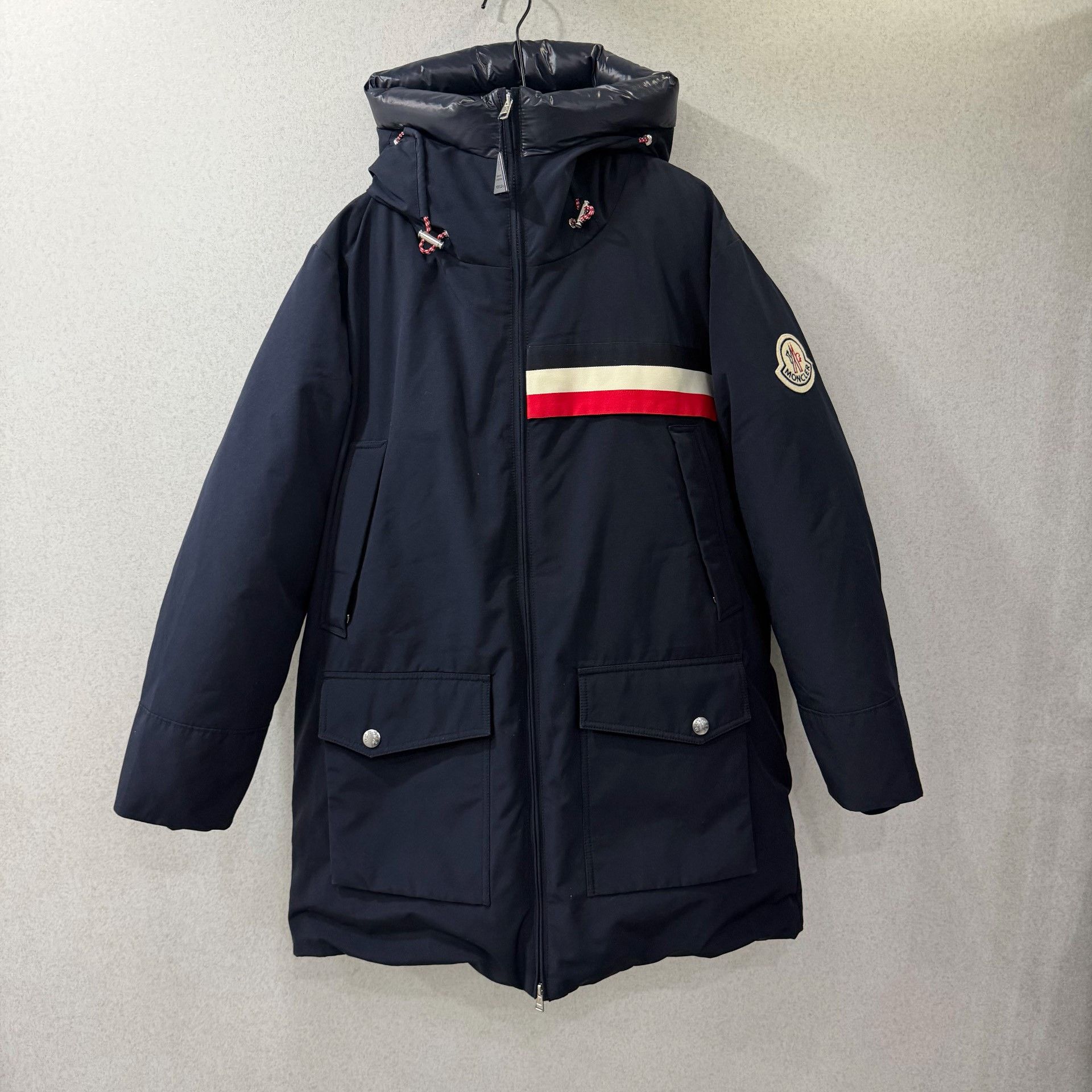 Moncler Moncler Down Embroidered Blue Heavy Coat m Men Size US M / EU 48-50 / 2 - 1 Thumbnail