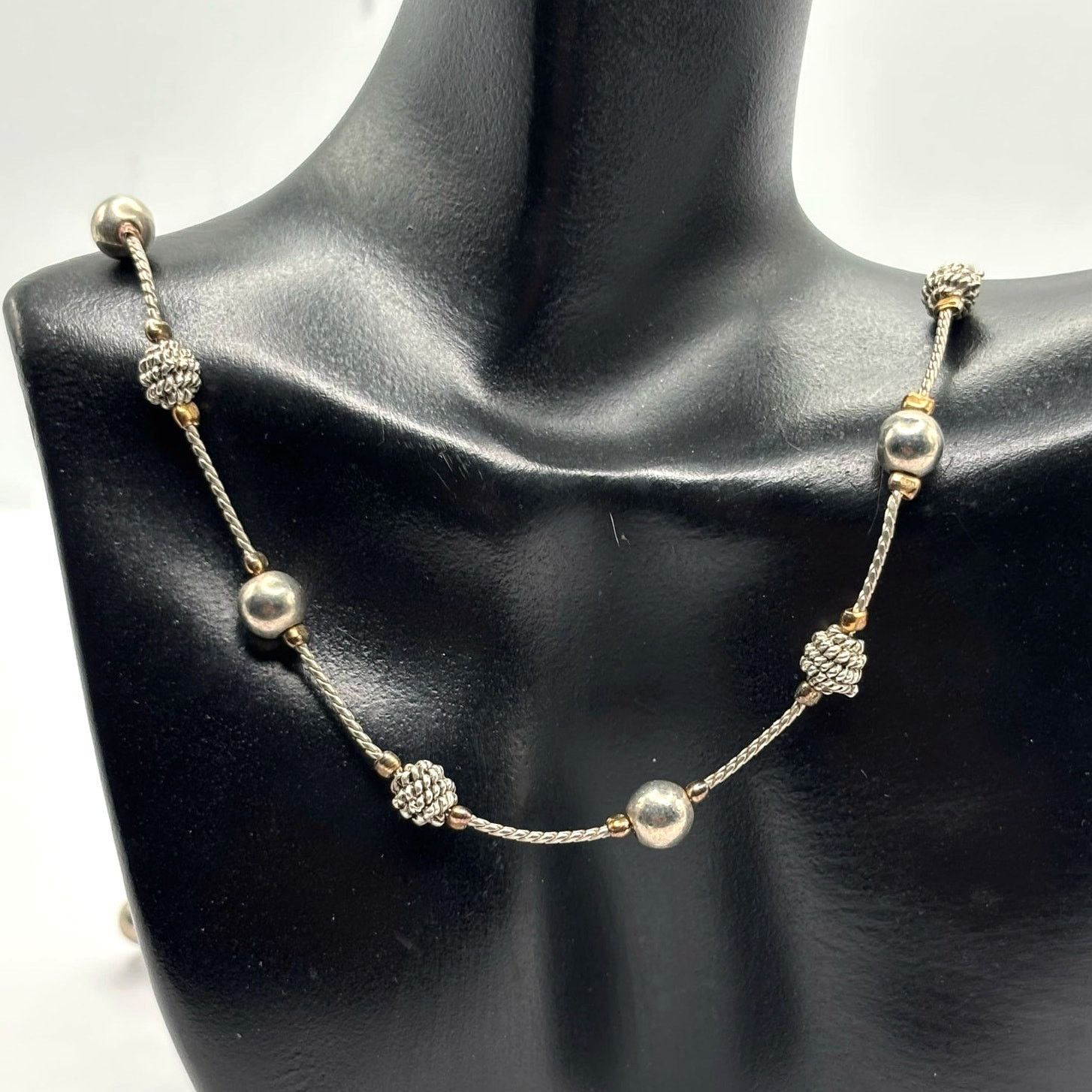 Other Vintage Silver Ball Necklace Size ONE SIZE - 1 Thumbnail