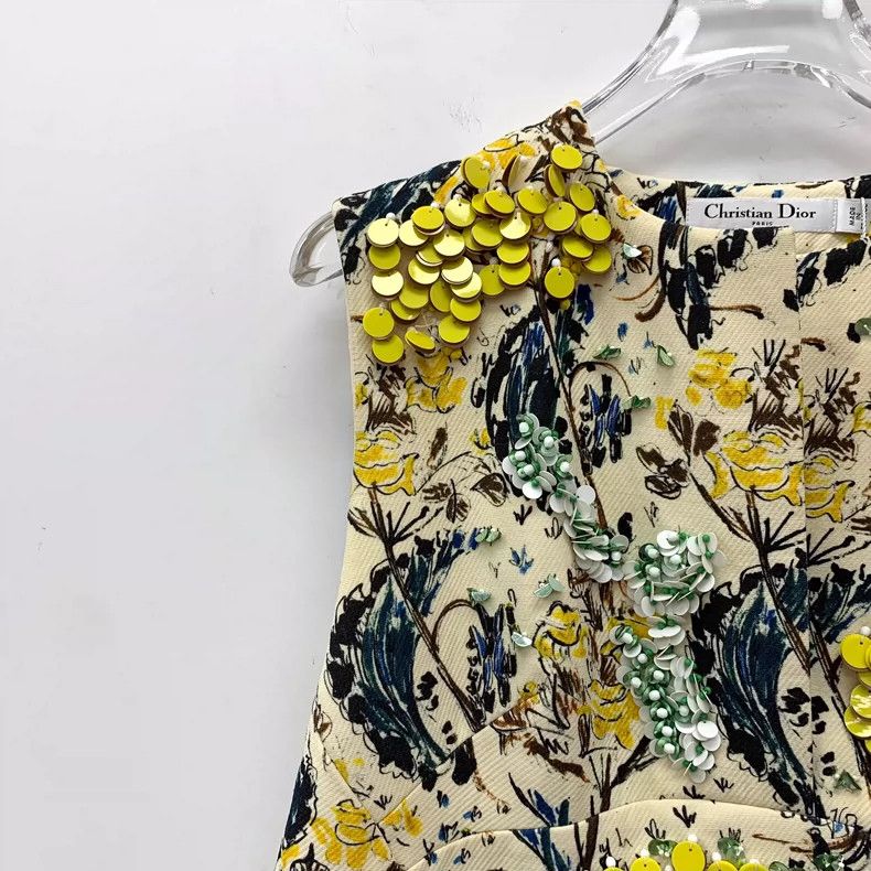 Dior Dior Yellow sequin decorated printed wool round-neck sleeve Size XS / US 0-2 / IT 36-38 - 3 Thumbnail