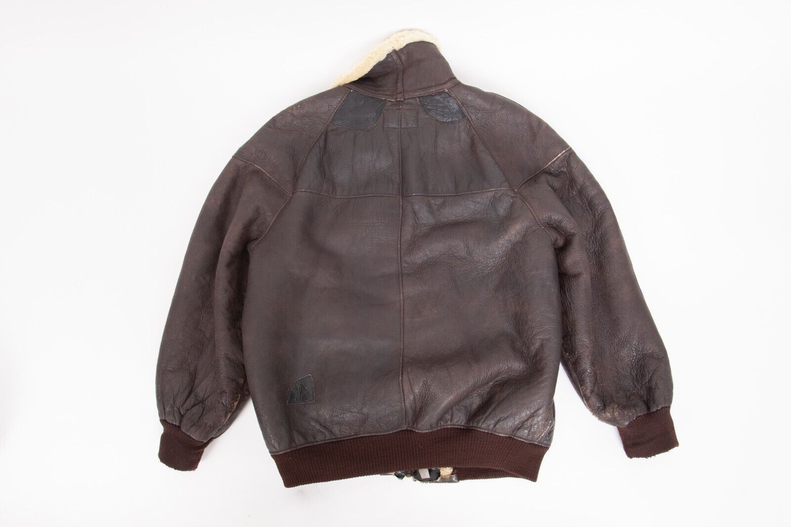 Vintage Vintage US Army B6 Shearling Bomber Jacket Airforce Leather Size US L / EU 52-54 / 3 - 13 Thumbnail