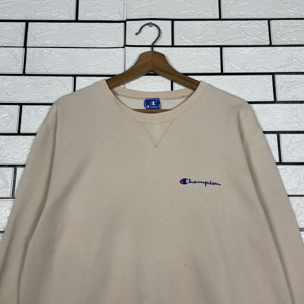 Champion Vintage Champion Crewneck Sweatshirt Size US M / EU 48-50 / 2 - 2 Thumbnail