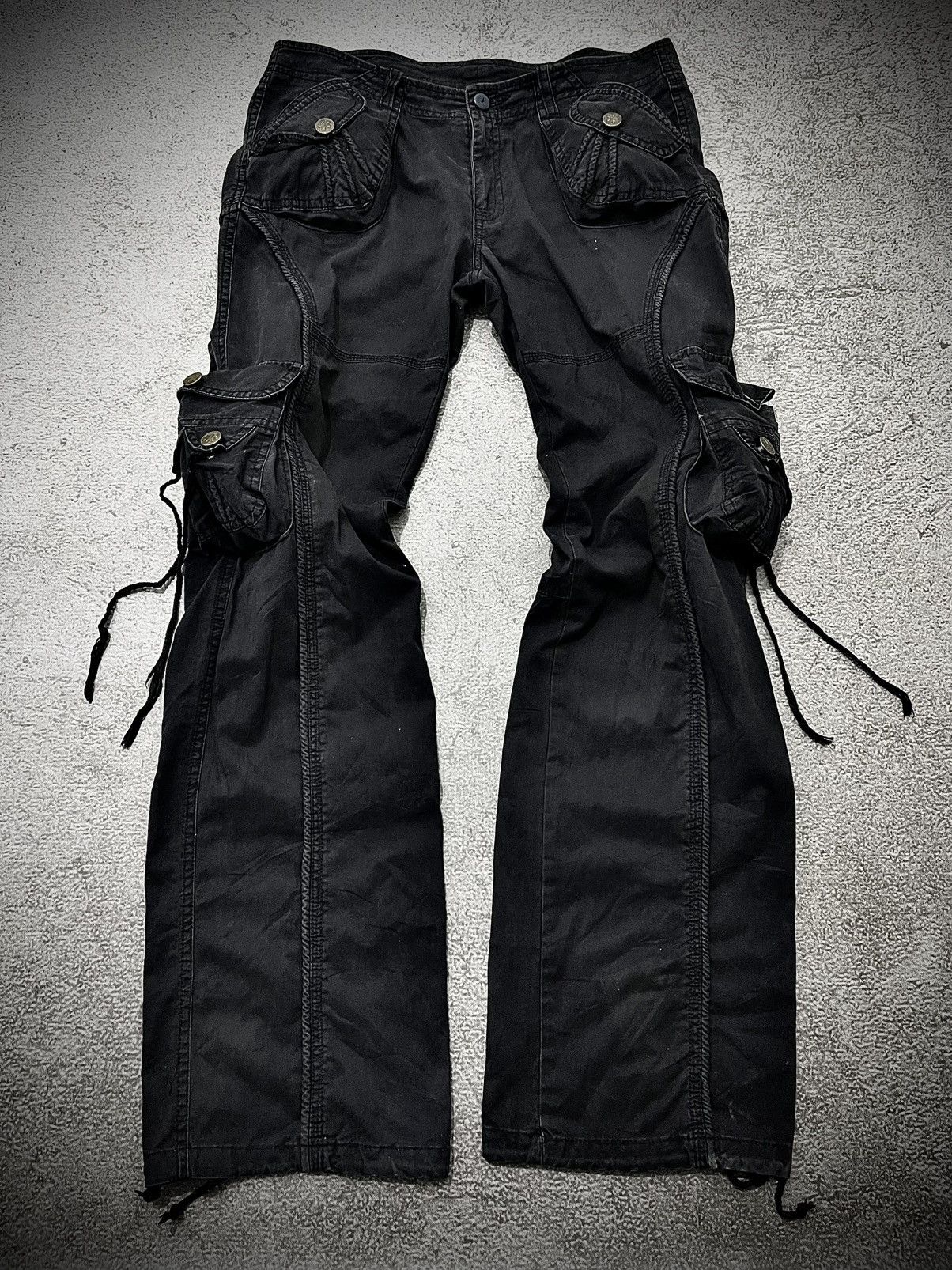 Japanese Brand 2000s Goa Cargo Flared Style Unknow Cargo Pants Size US 30 / EU 46 - 2 Thumbnail