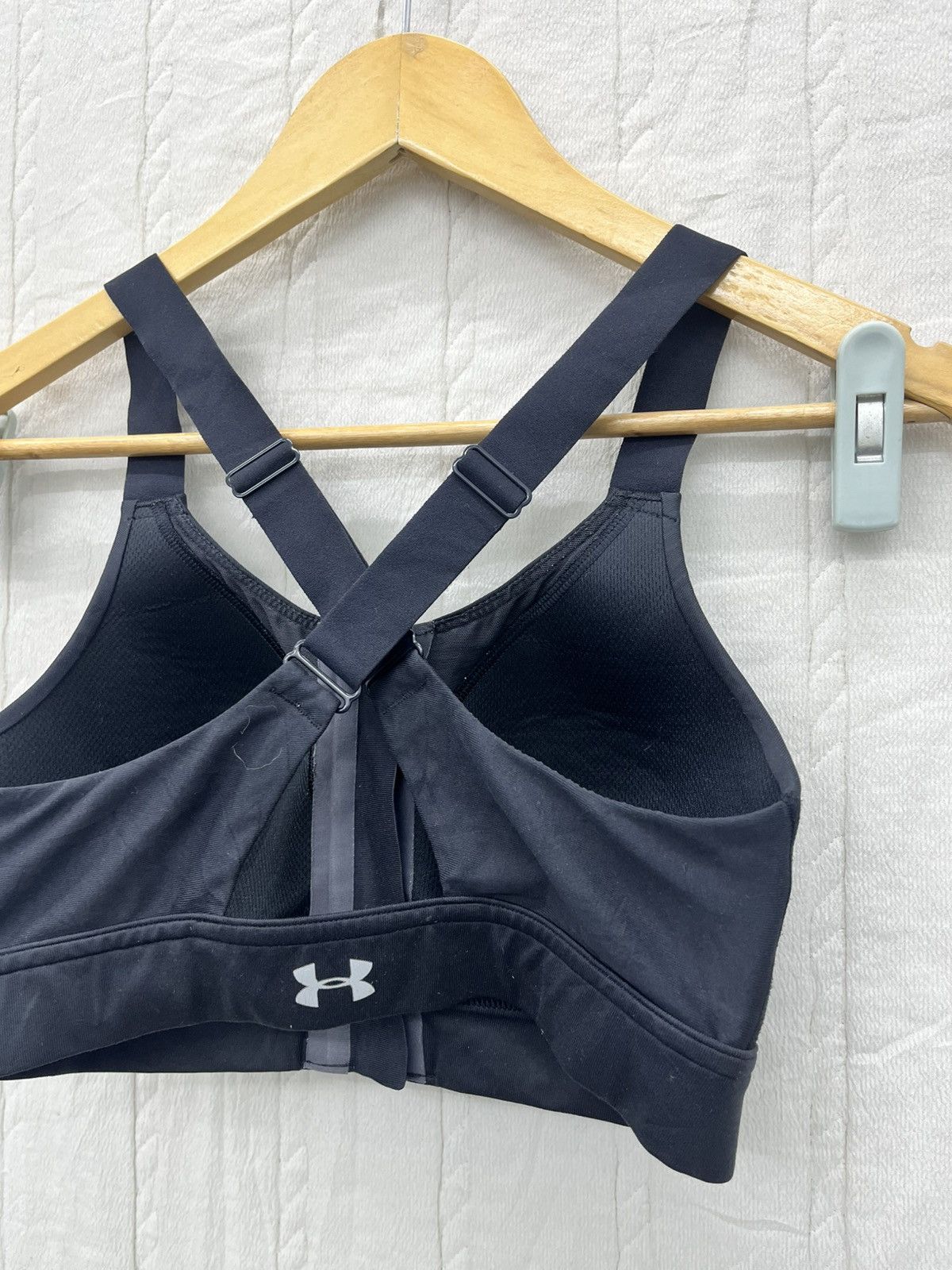 Under Armour UNDER ARMOUR SPORTBRA 32C Size ONE SIZE - 6 Thumbnail
