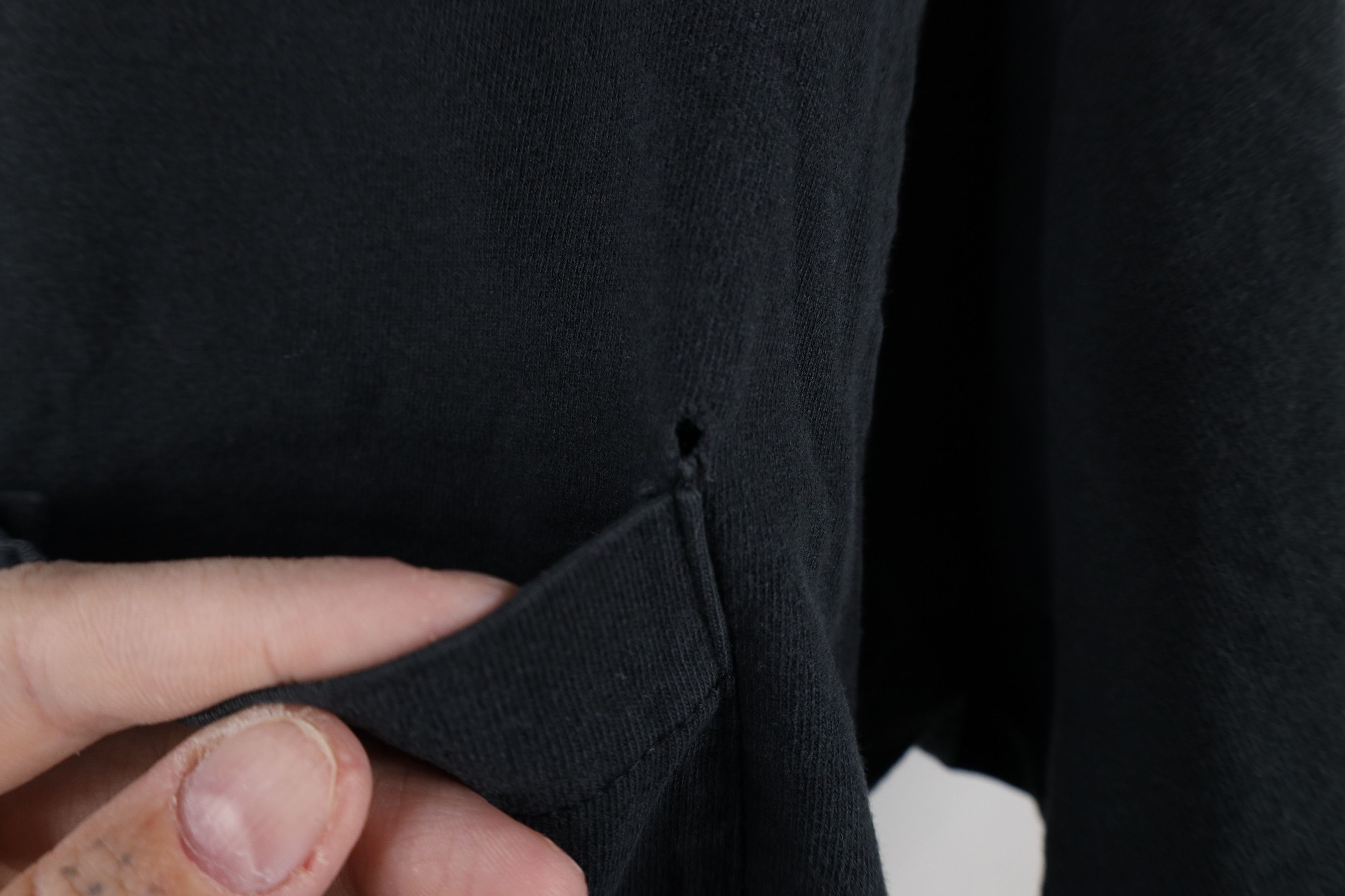 Vintage Vintage 90s Streetwear Blank Pocket T-Shirt Black Cotton USA Size US M / EU 48-50 / 2 - 5 Thumbnail