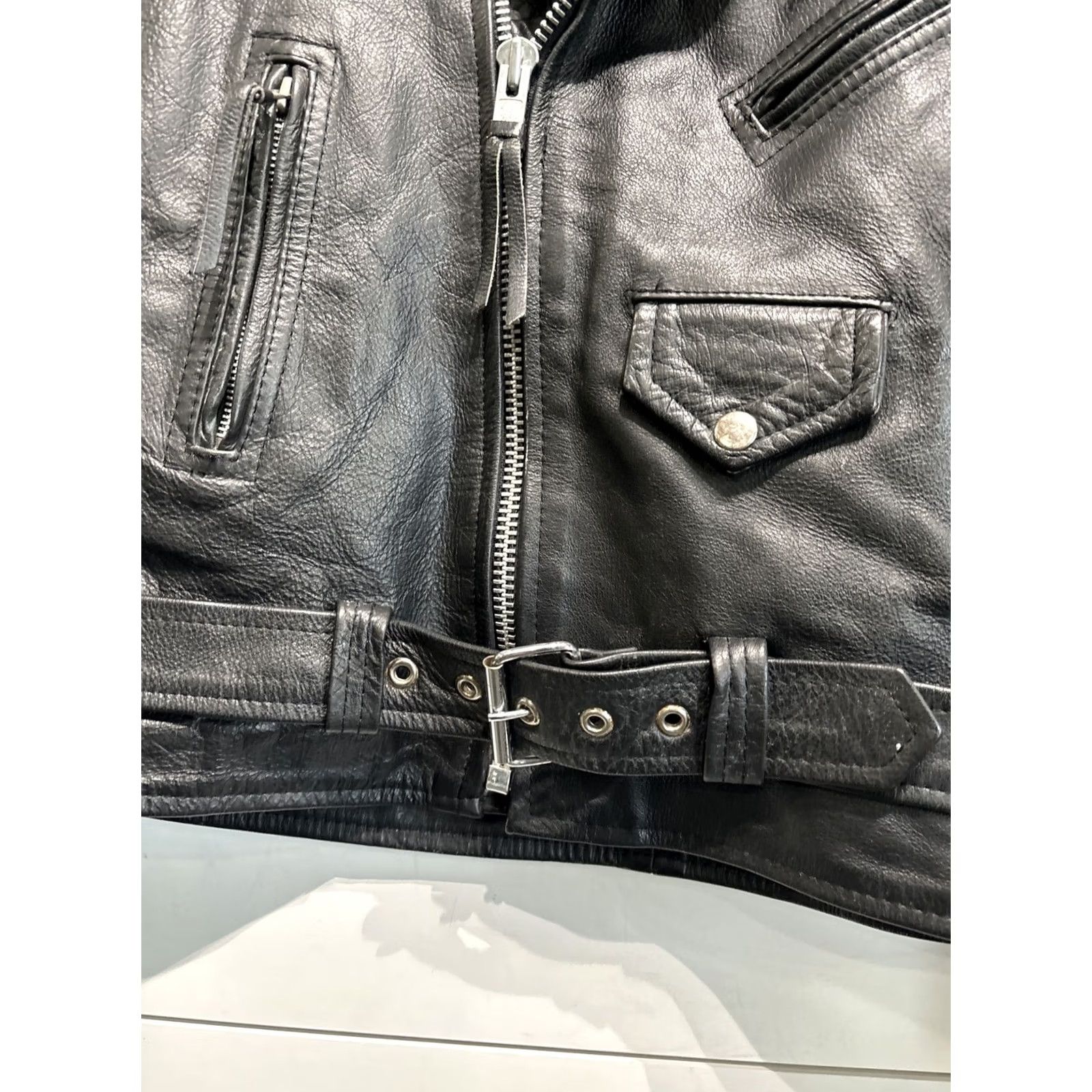 Vintage VINTAGE Hwy One Leather Motorcycle Jacket Coat Mens Size Medium Full Zip Black Leather Jacket Coat Casual, Workwear, Travel Mens Vintage 90s Size US M / EU 48-50 / 2 - 3 Thumbnail