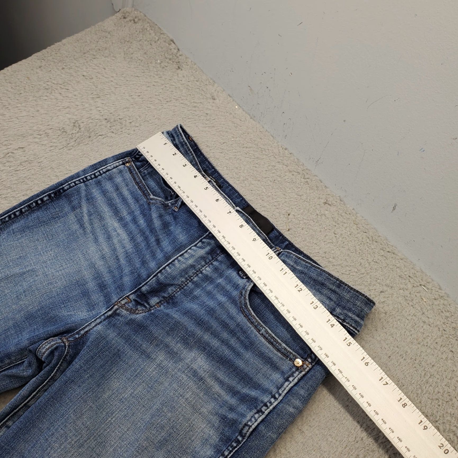 White House Black Market White House Black Market Jeans Womens Size 8 Blue Denim High Rise Whiskered Boho Straight Jeans Size 30" / US 8 / IT 44 - 3 Thumbnail
