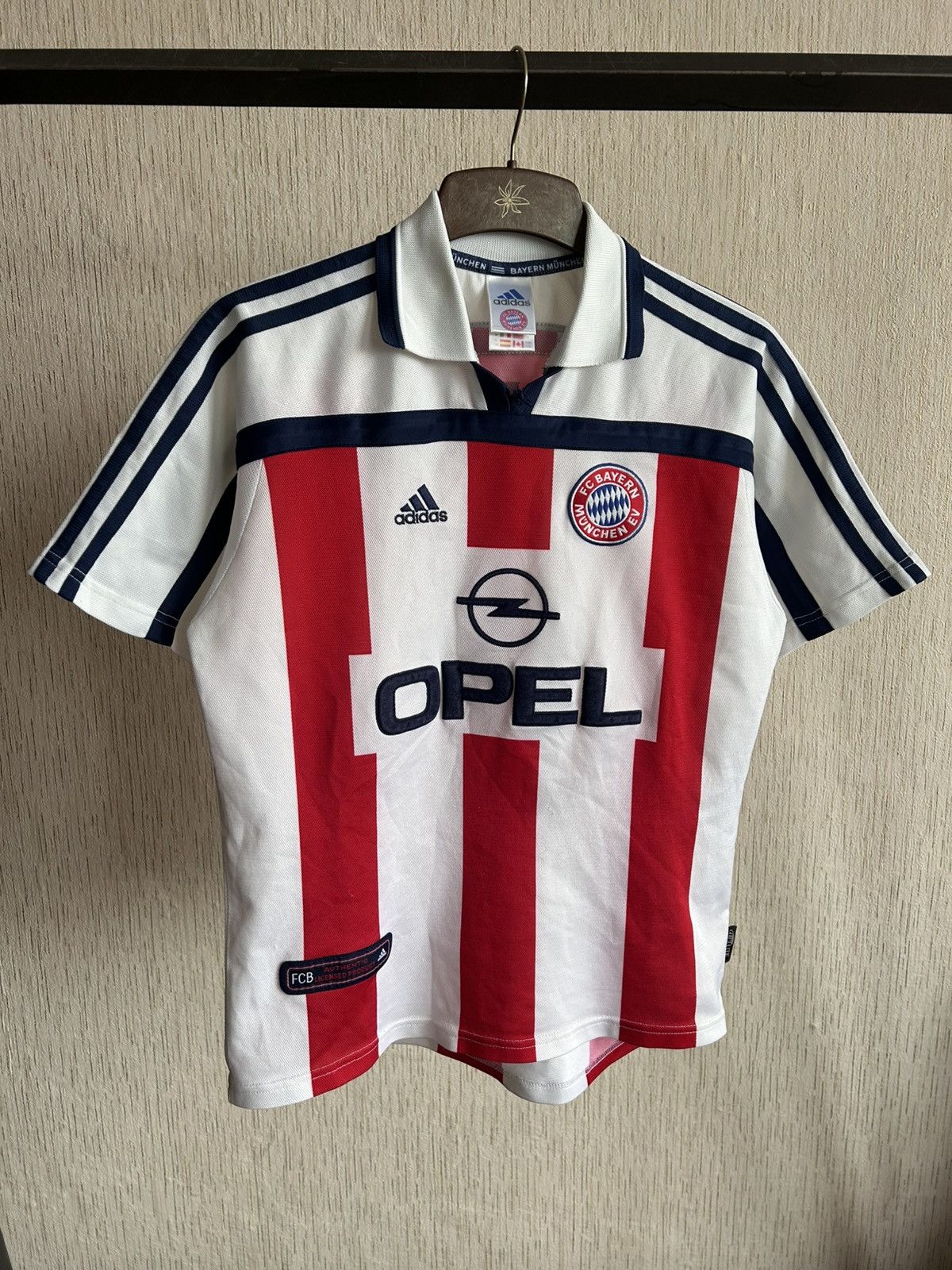 Adidas × Vintage Adidas Bayern Munich Pizarro 2001/02 Home Jersey Size US XS / EU 42 / 0 - 1 Thumbnail