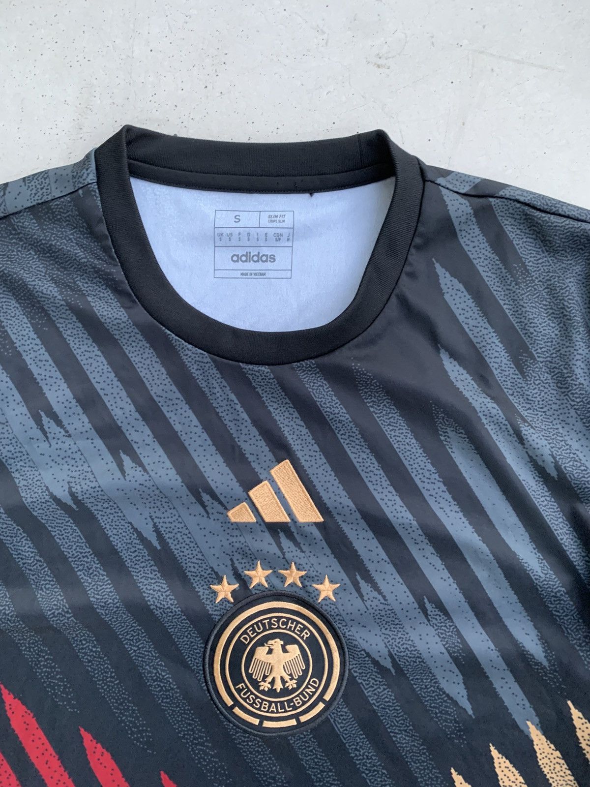 Adidas Adidas Germany Jersey Vintage Football T-shirt Sportswear Size US S / EU 44-46 / 1 - 5 Thumbnail