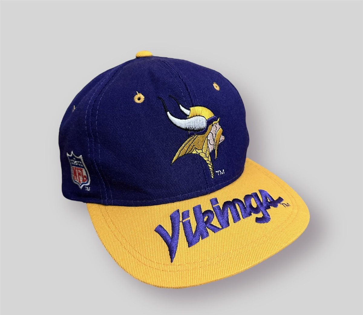 image of Nfl x Vintage Minnesota Vikings VTG Sports Specialties Flanel Snapback Cap in Purple, Men's