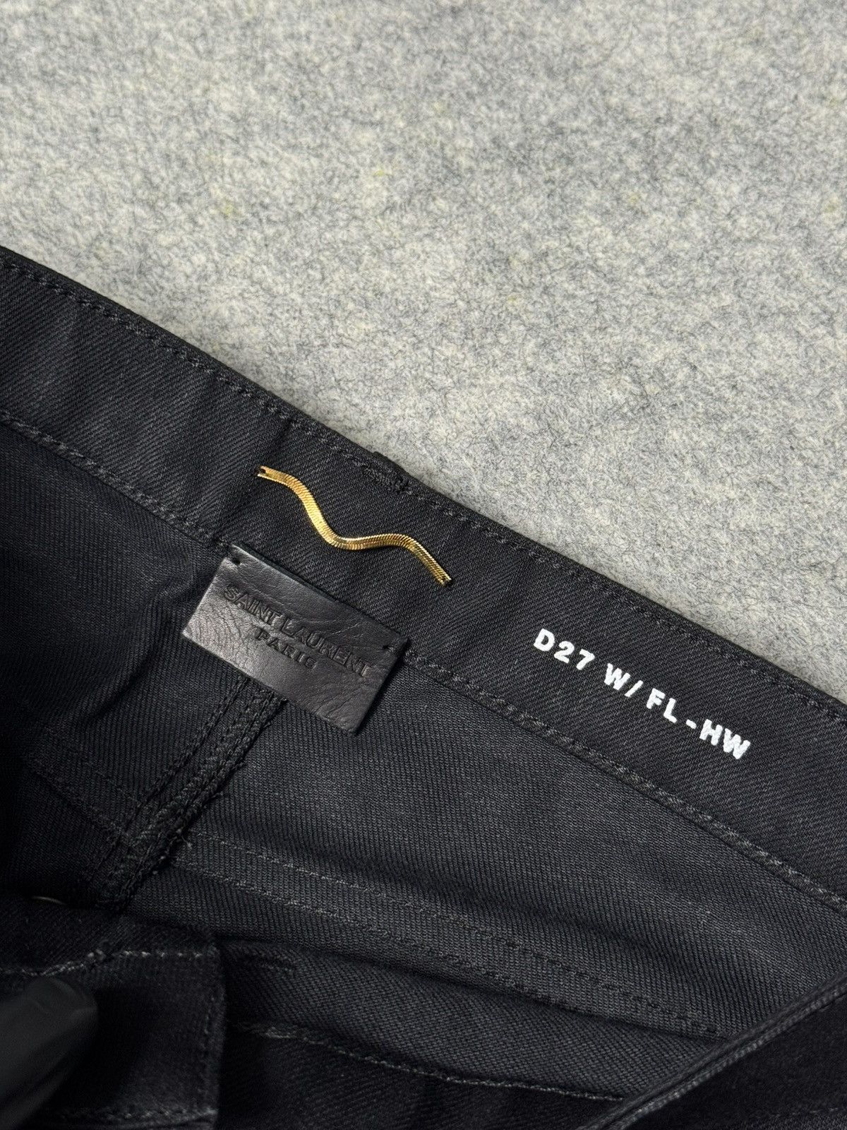 Saint Laurent Paris Saint Laurent Paris Used Black HW D27 Flared Denim Size 26" / US 2 / IT 38 - 9 Thumbnail