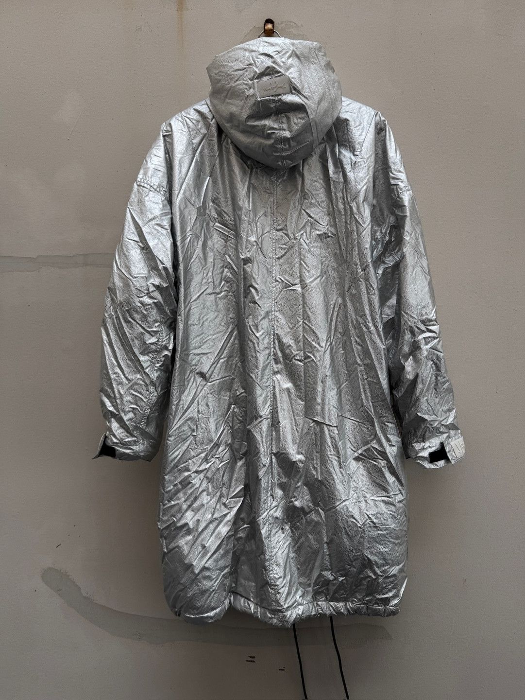 Fear of God × Nike Nike x Fear Of God Parka Jacket Metalic Silver Coat Bomber Size US L / EU 52-54 / 3 - 5 Thumbnail
