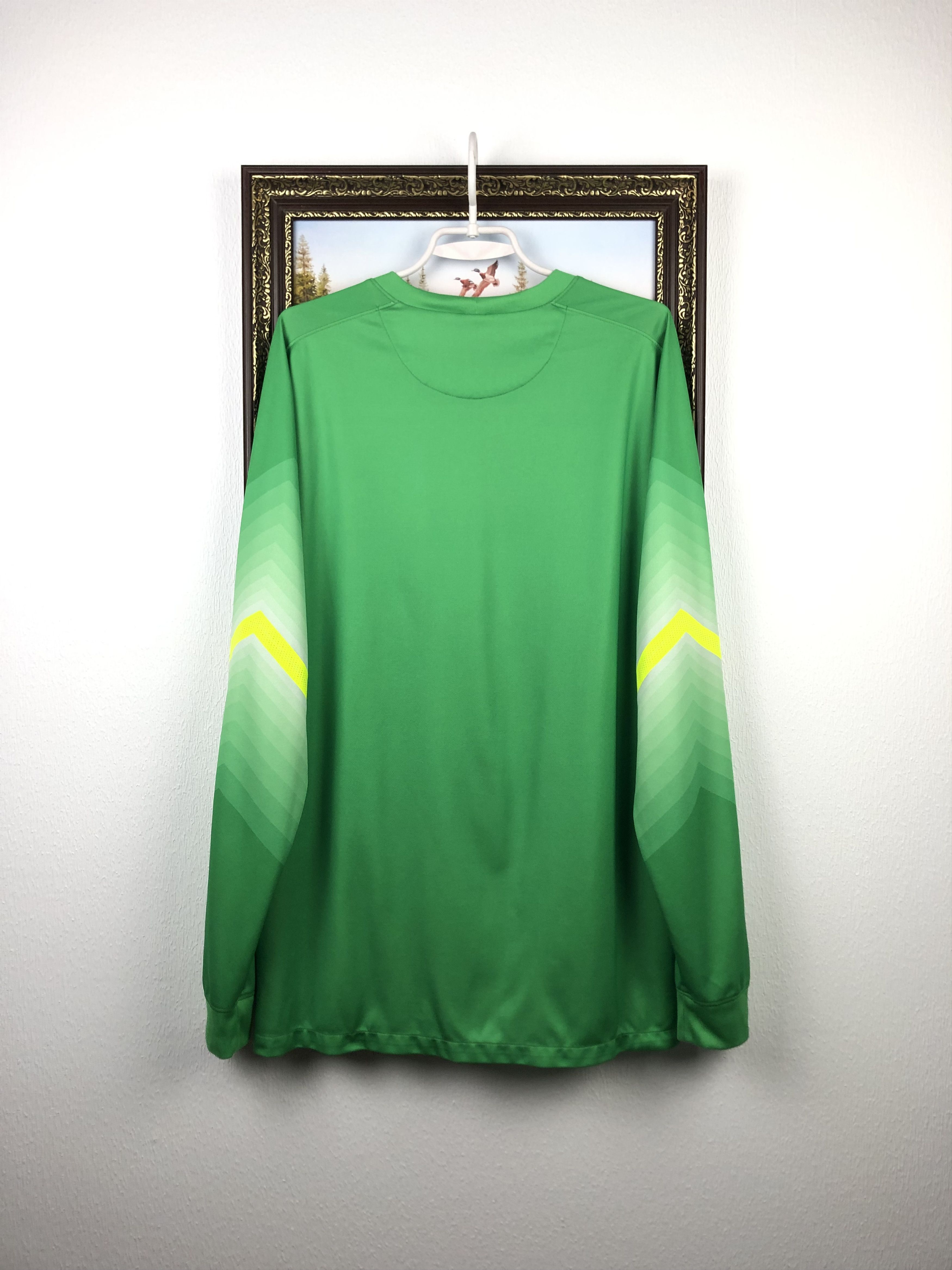 Nike 2014 France Shirt Nike Goalkeeper Jersey Lloris Soccer Size US XL / EU 56 / 4 - 15 Thumbnail