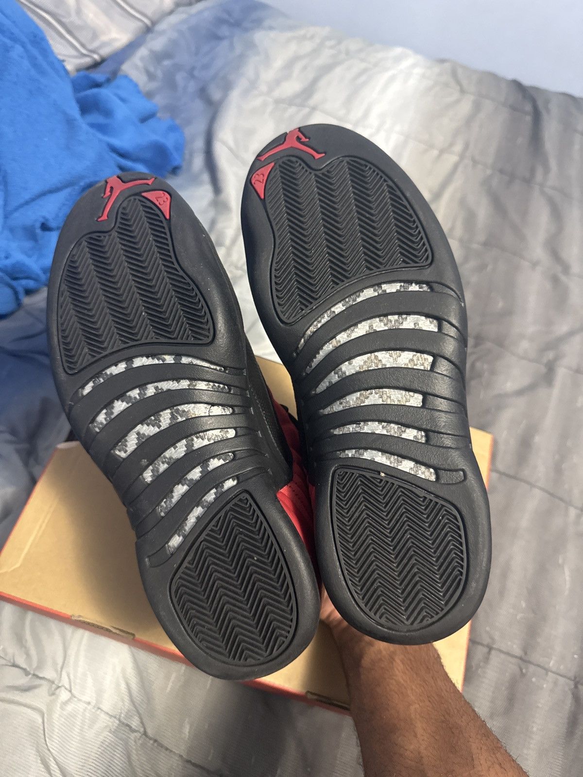 Jordan Brand Retro 12 reverse flu games Size US 10.5 / EU 43-44 - 6 Thumbnail