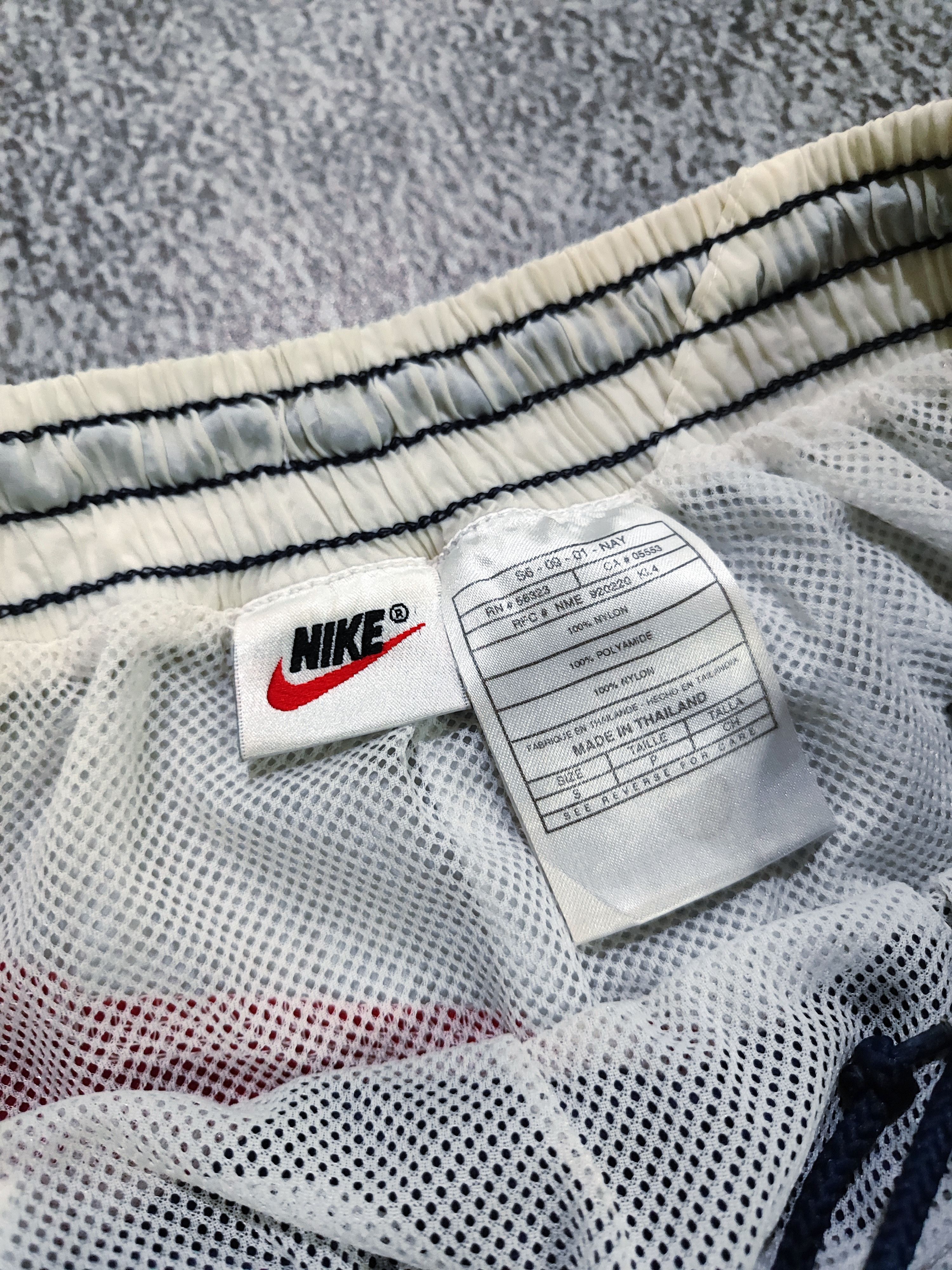 Nike Vintage Nike Mesh Brief Swim Trunks Suit Wear Big Swoosh Size US 30 / EU 46 - 4 Thumbnail