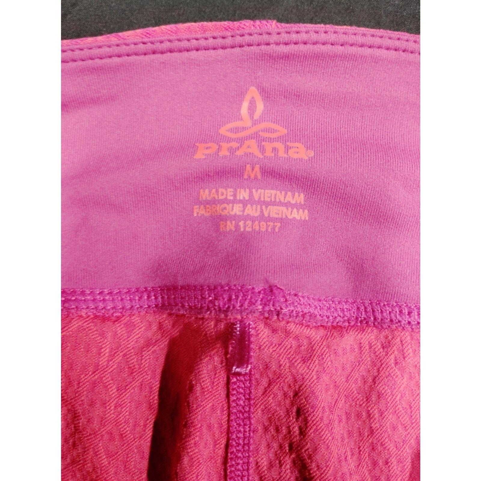 Prana Prana Hot Pink Patterned Capri Leggings Size 28" / US 6 / IT 42 - 2 Thumbnail