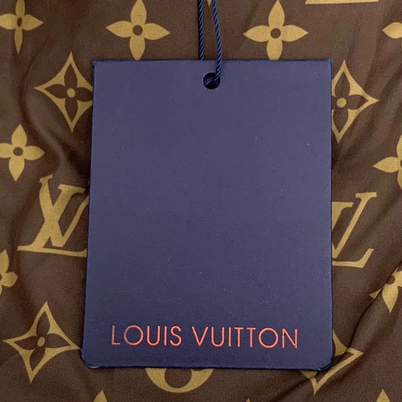 Louis Vuitton Louis Vuitton Green inside logo presbyopia full print hood Size XXS / US 00 / IT 34 - 6 Thumbnail